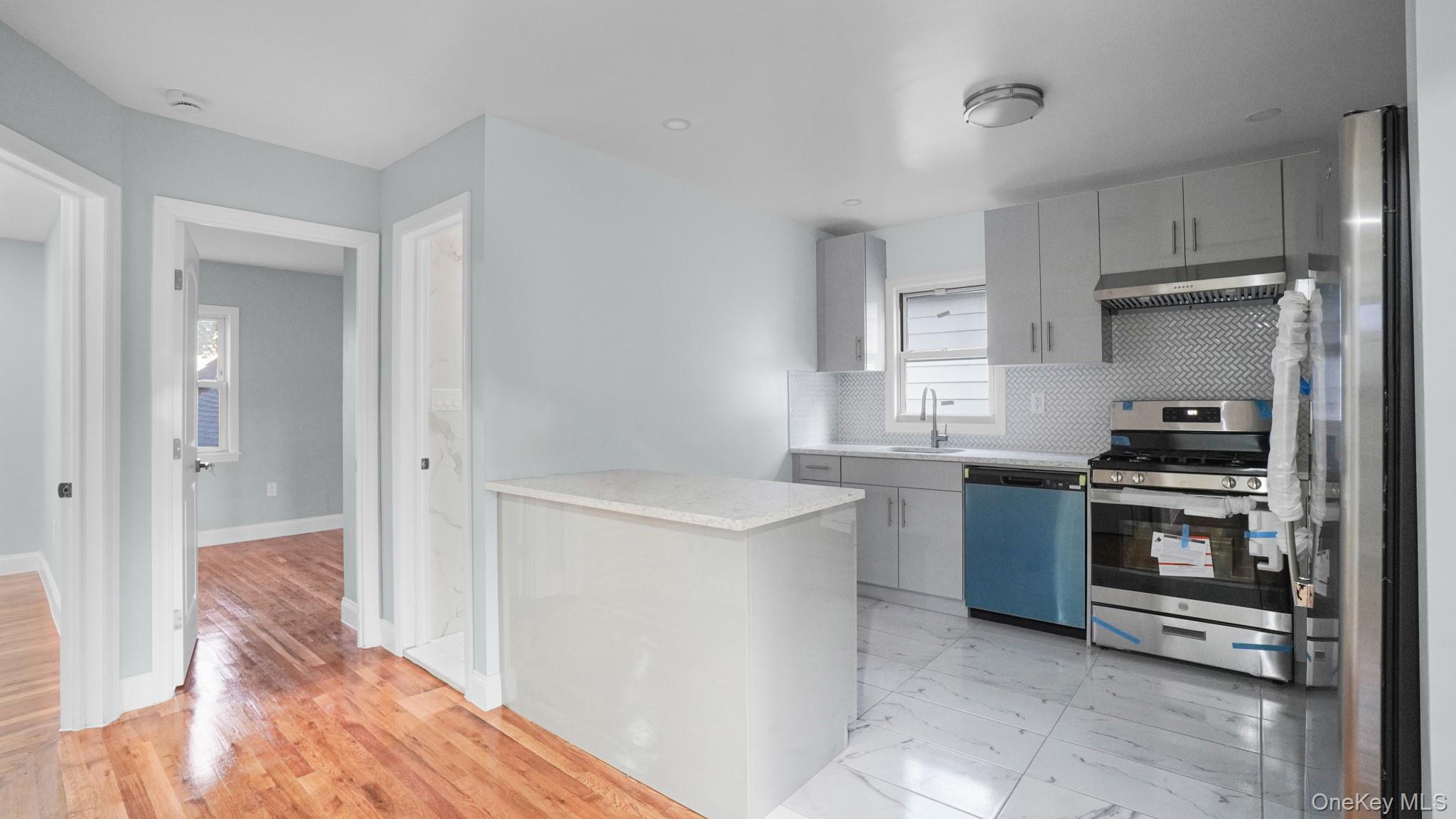 124-23 135th Place – For Sale photo 35