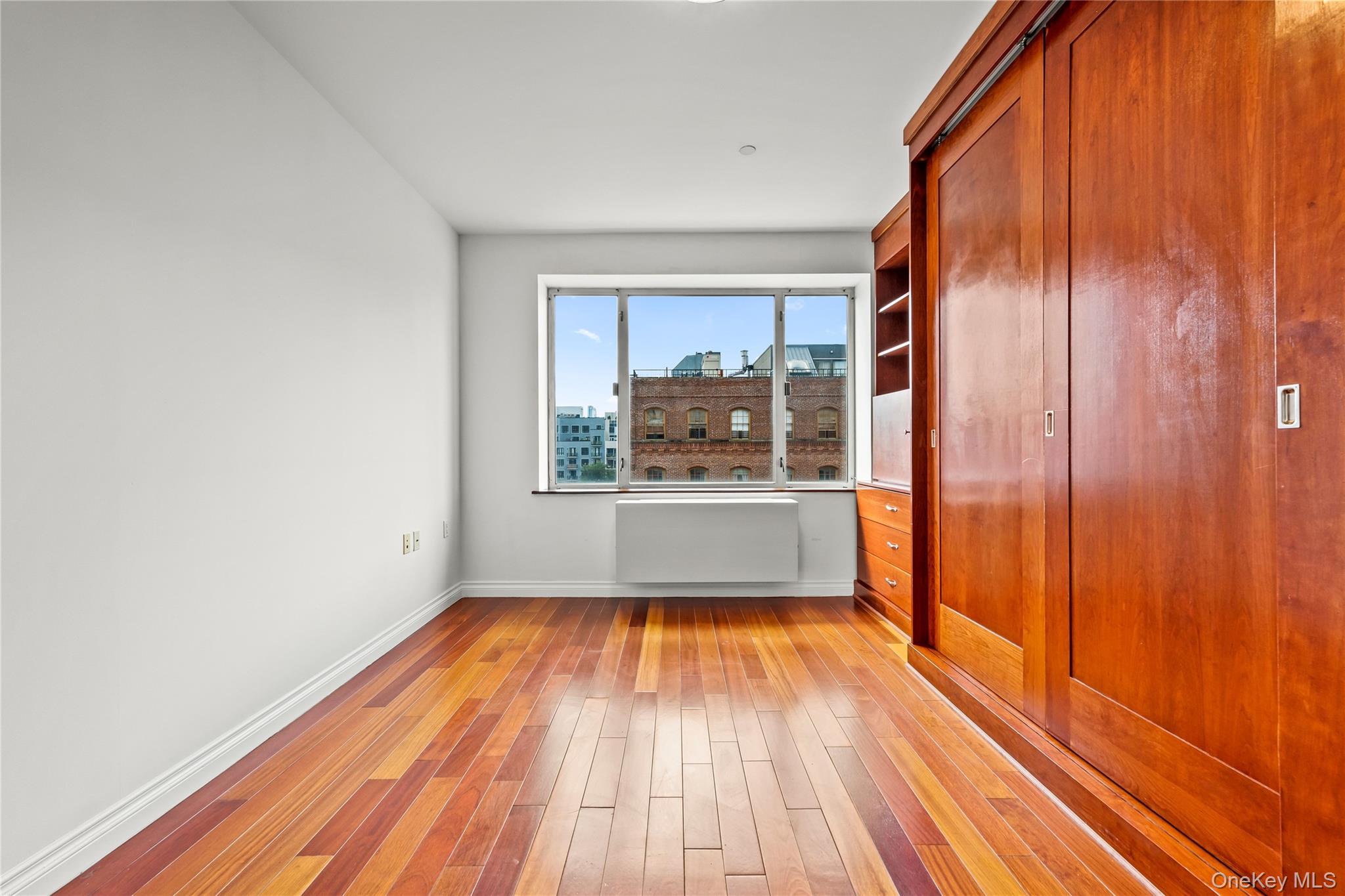 30-85 Vernon Boulevard, Unit 6E photo 10