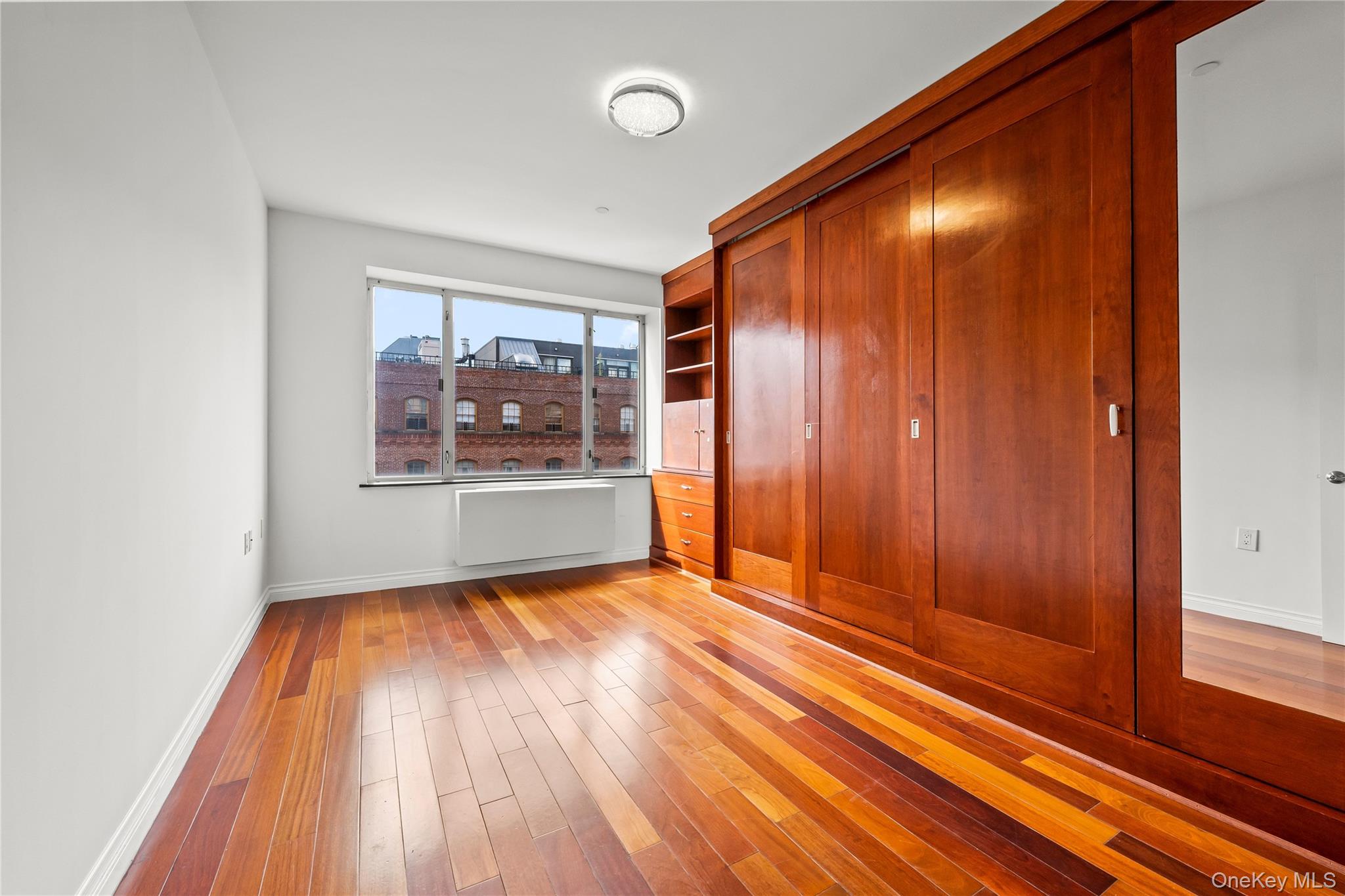 30-85 Vernon Boulevard, Unit 6E photo 12