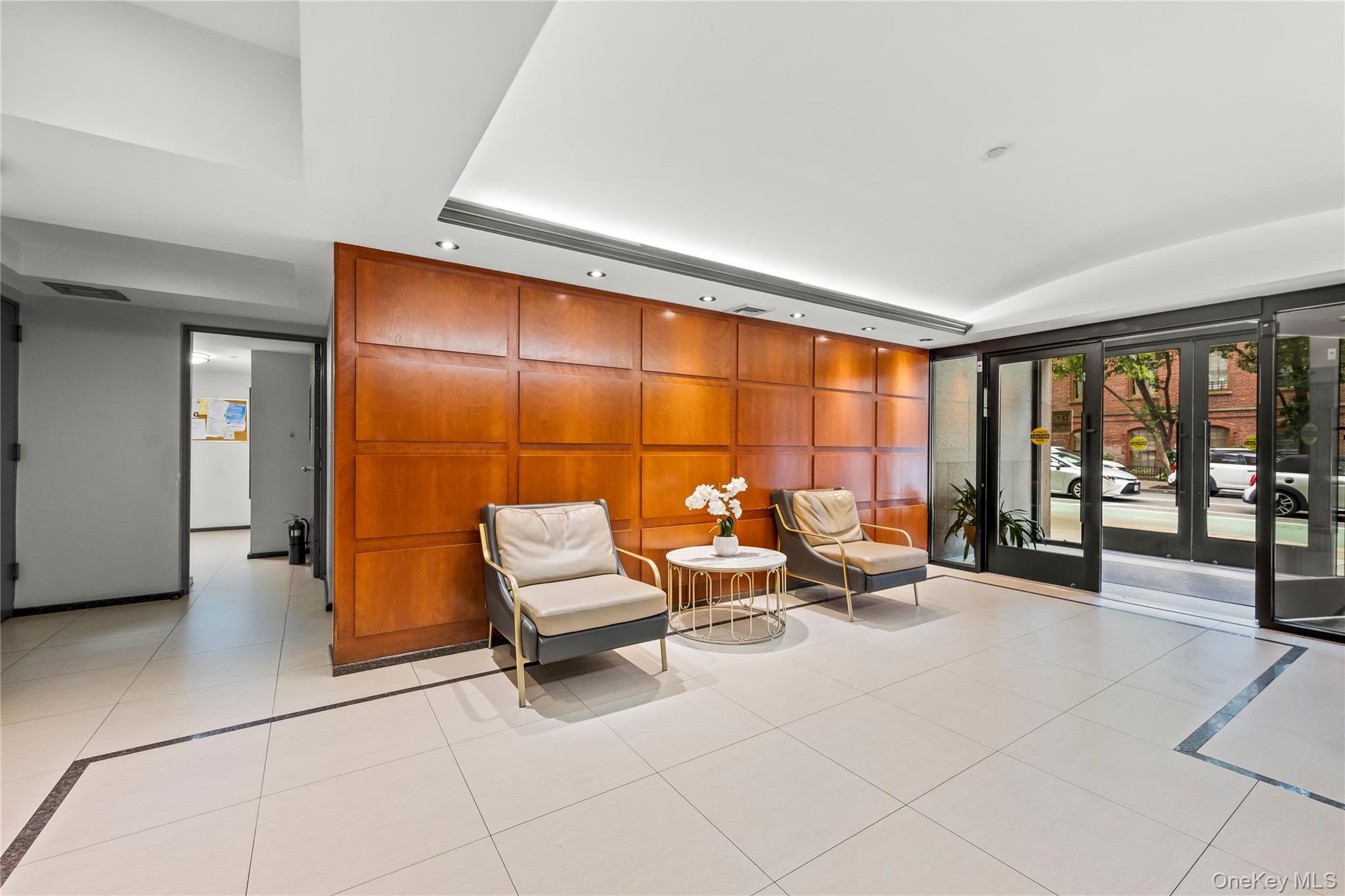 30-85 Vernon Boulevard, Unit 6E photo 21