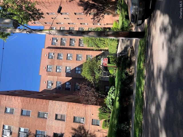 30 Ehrbar Avenue #306