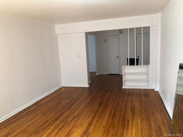 30 Ehrbar Avenue, Unit 306 photo 4