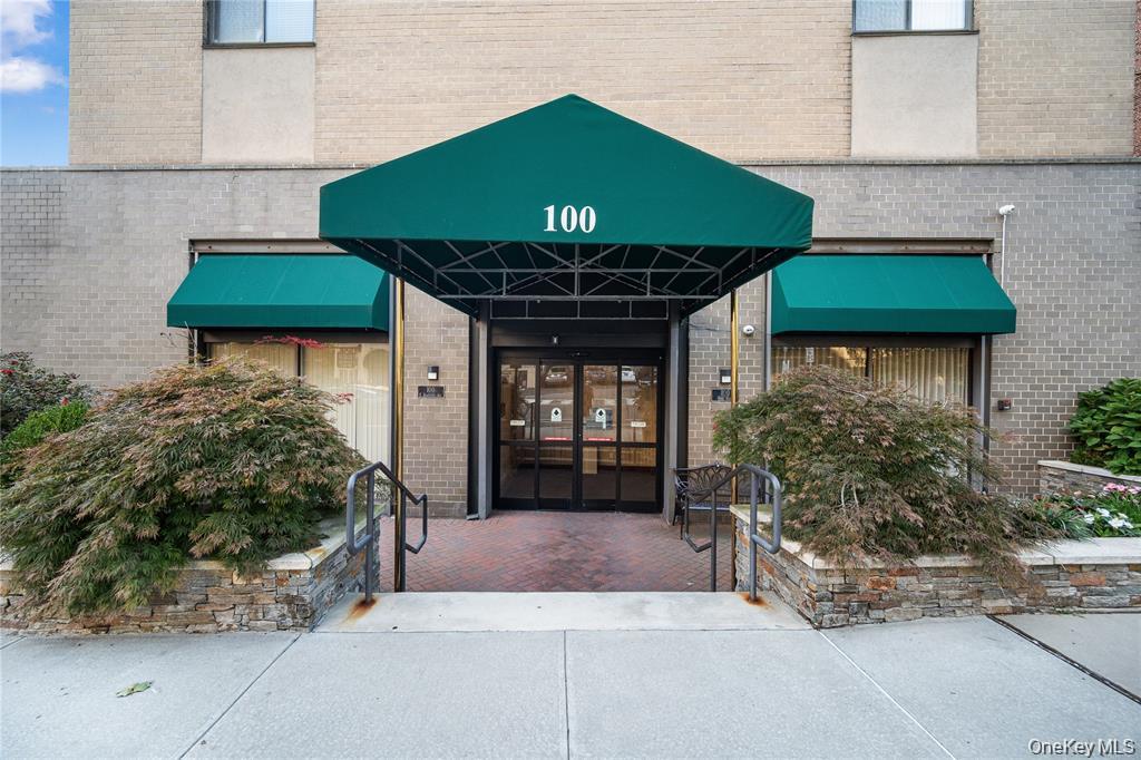 100 E Hartsdale Avenue, Unit 6BE