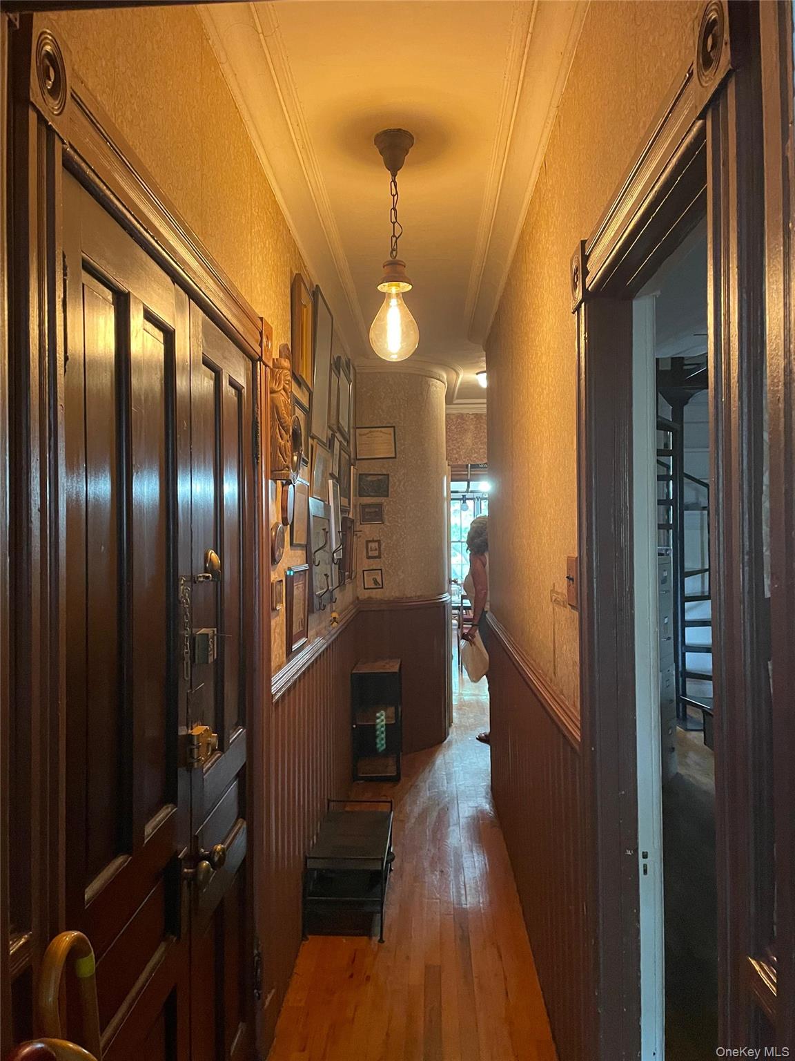 32 willow Place, Unit 4R & 5R photo 6