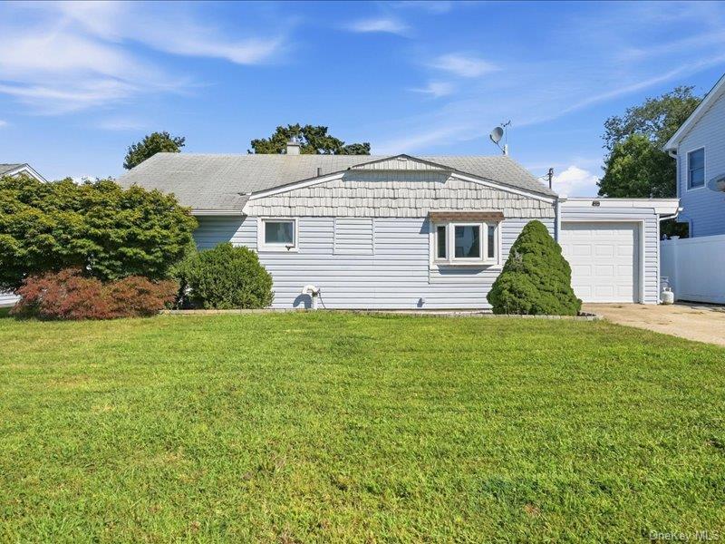 11 Hoover Lane – For Sale