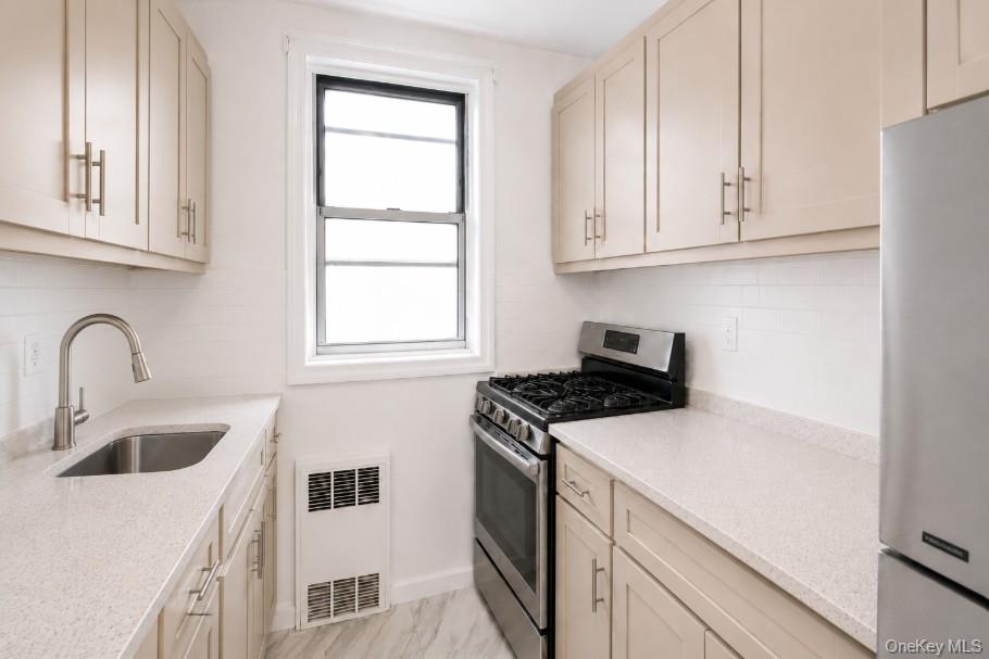 6345 Saunders Street, Unit 3E photo 6