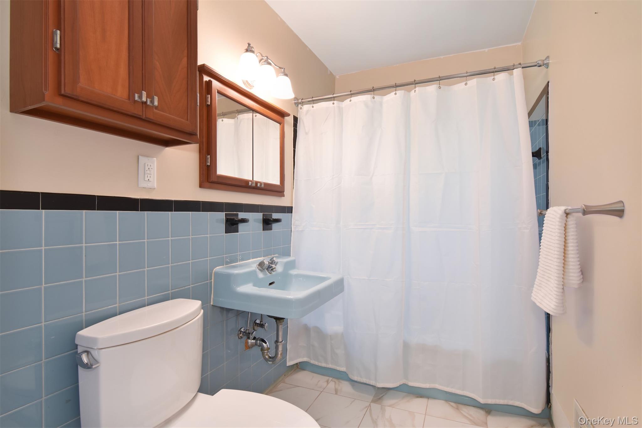 27 White Plains Avenue – For Sale photo 11