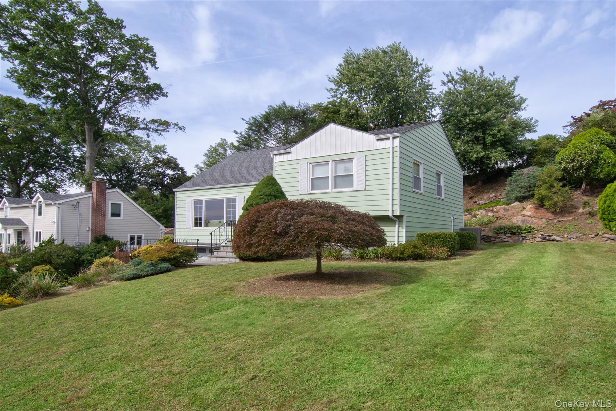 27 White Plains Avenue – For Sale photo 21