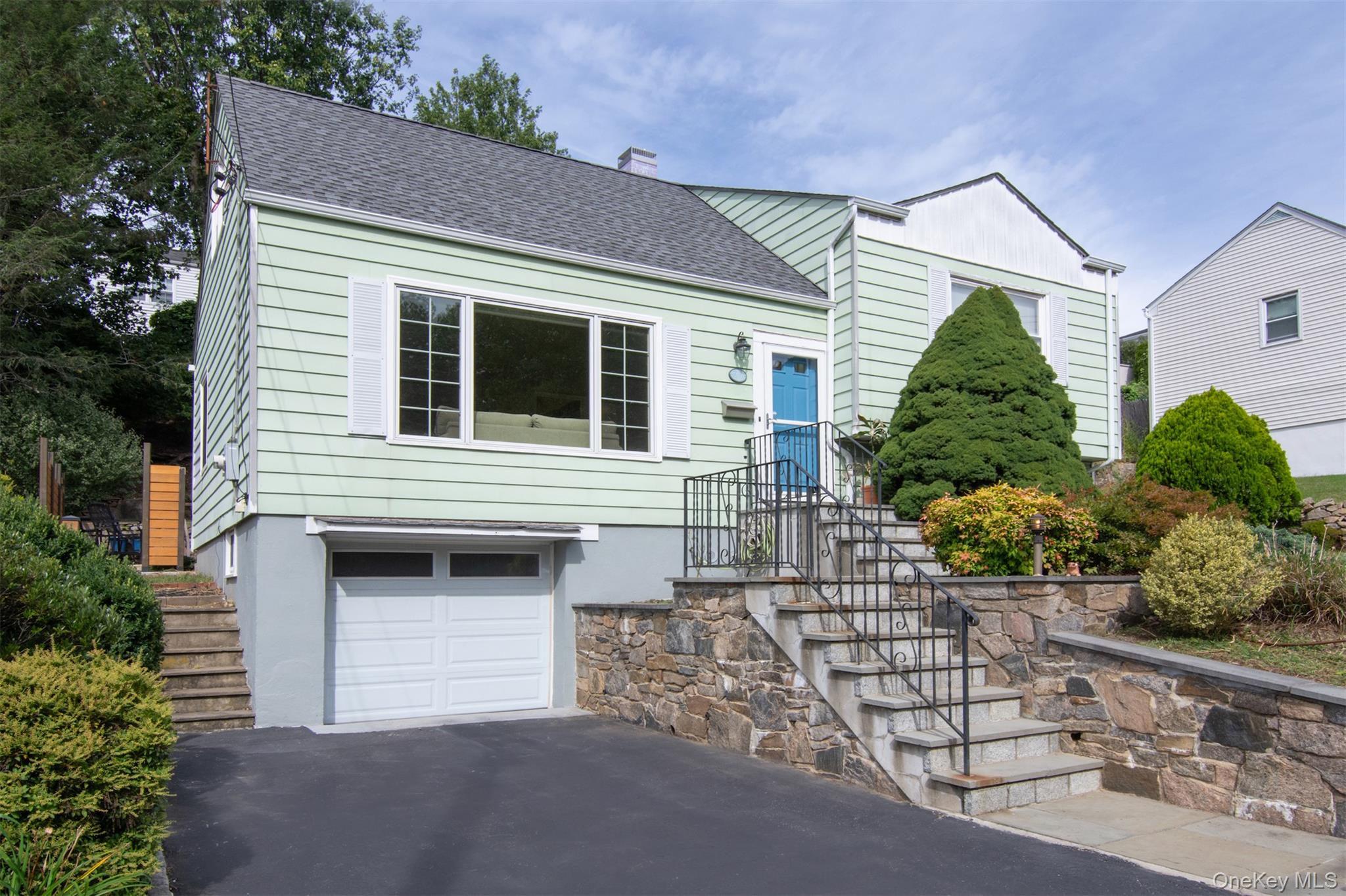 27 White Plains Avenue – For Sale photo 23