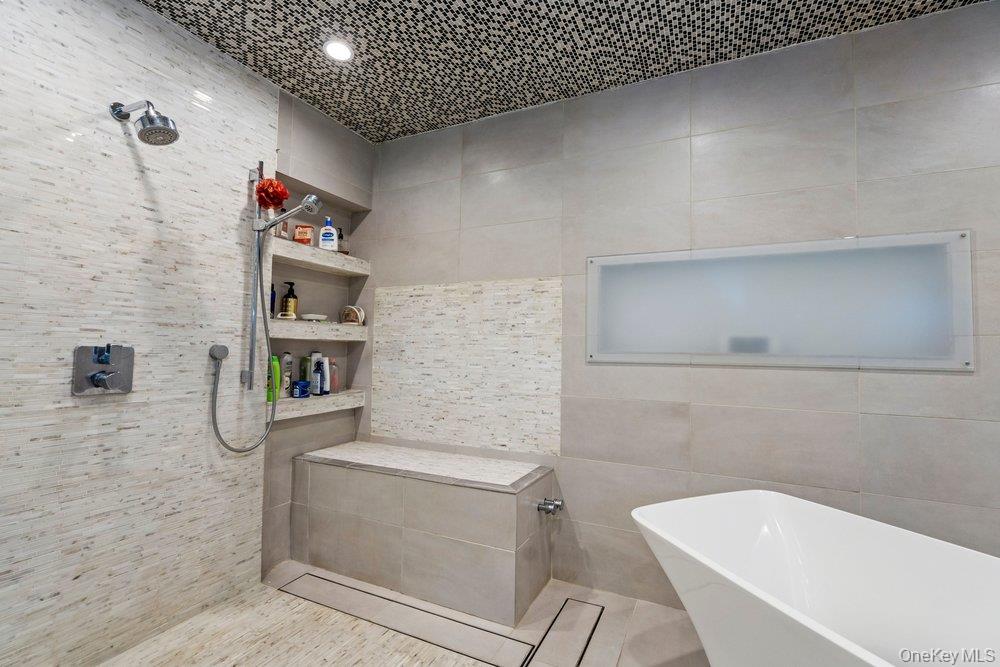 20 Hunt Court S – For Sale photo 19