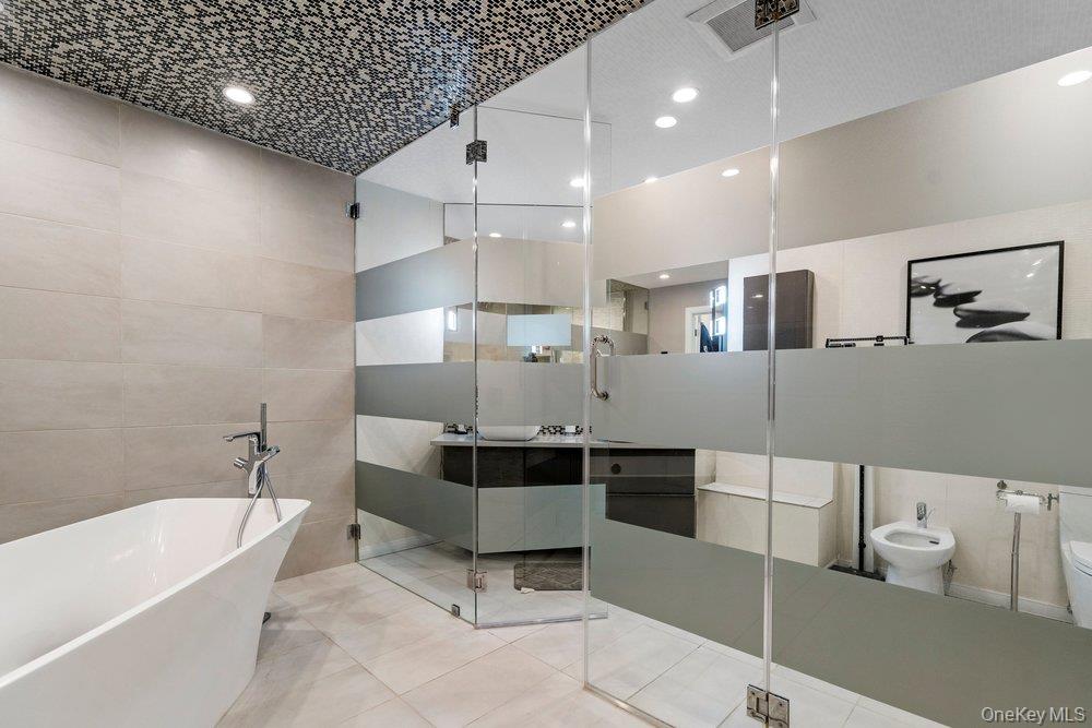 20 Hunt Court S – For Sale photo 17