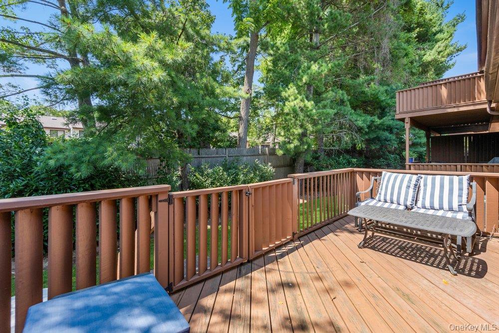 20 Hunt Court S – For Sale photo 38