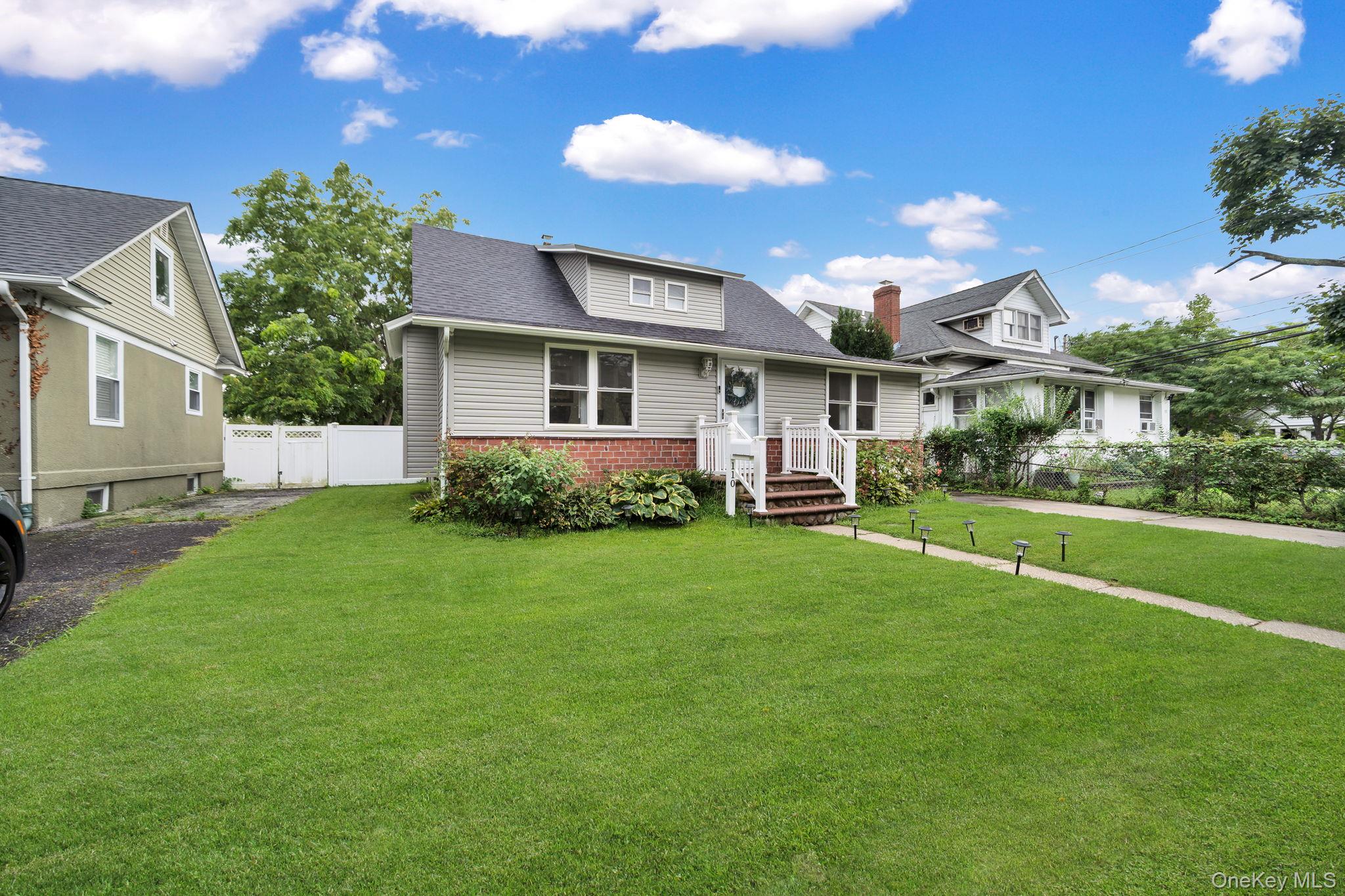 110 N Park Avenue – For Sale photo 2