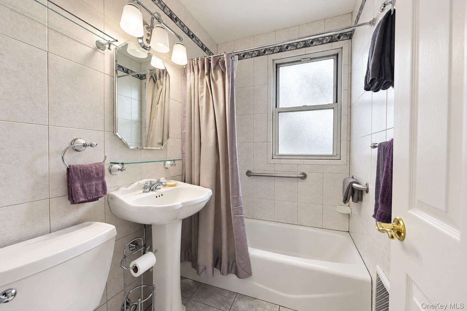 15 Winchester Avenue, Unit 2B photo 11