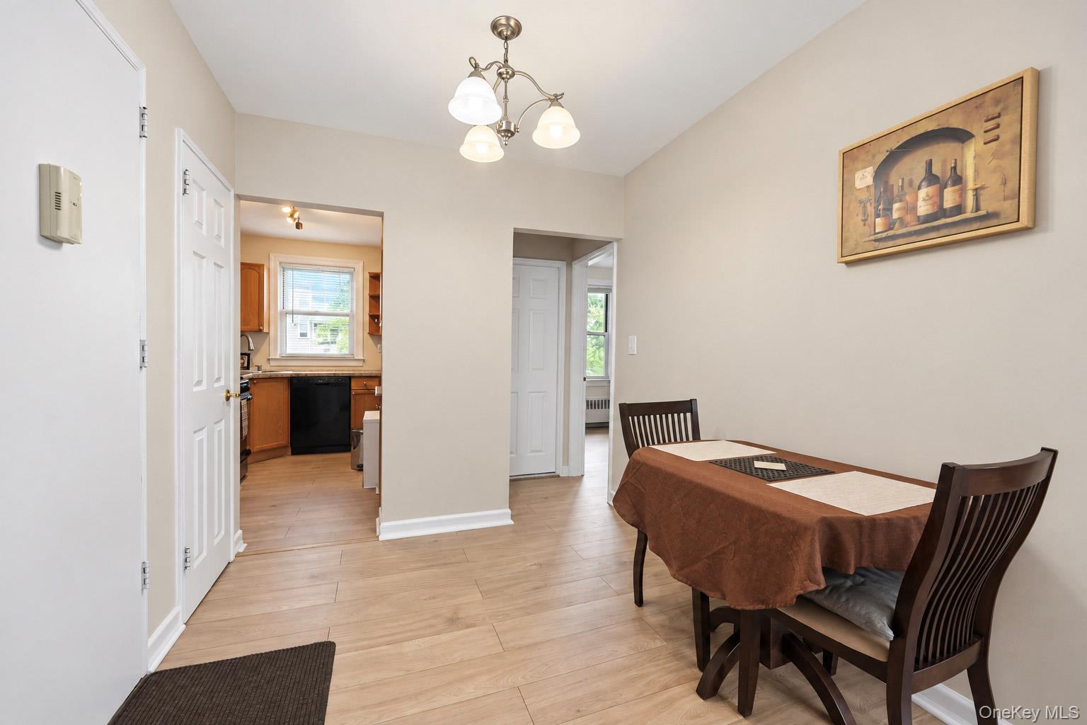 15 Winchester Avenue, Unit 2B photo 5