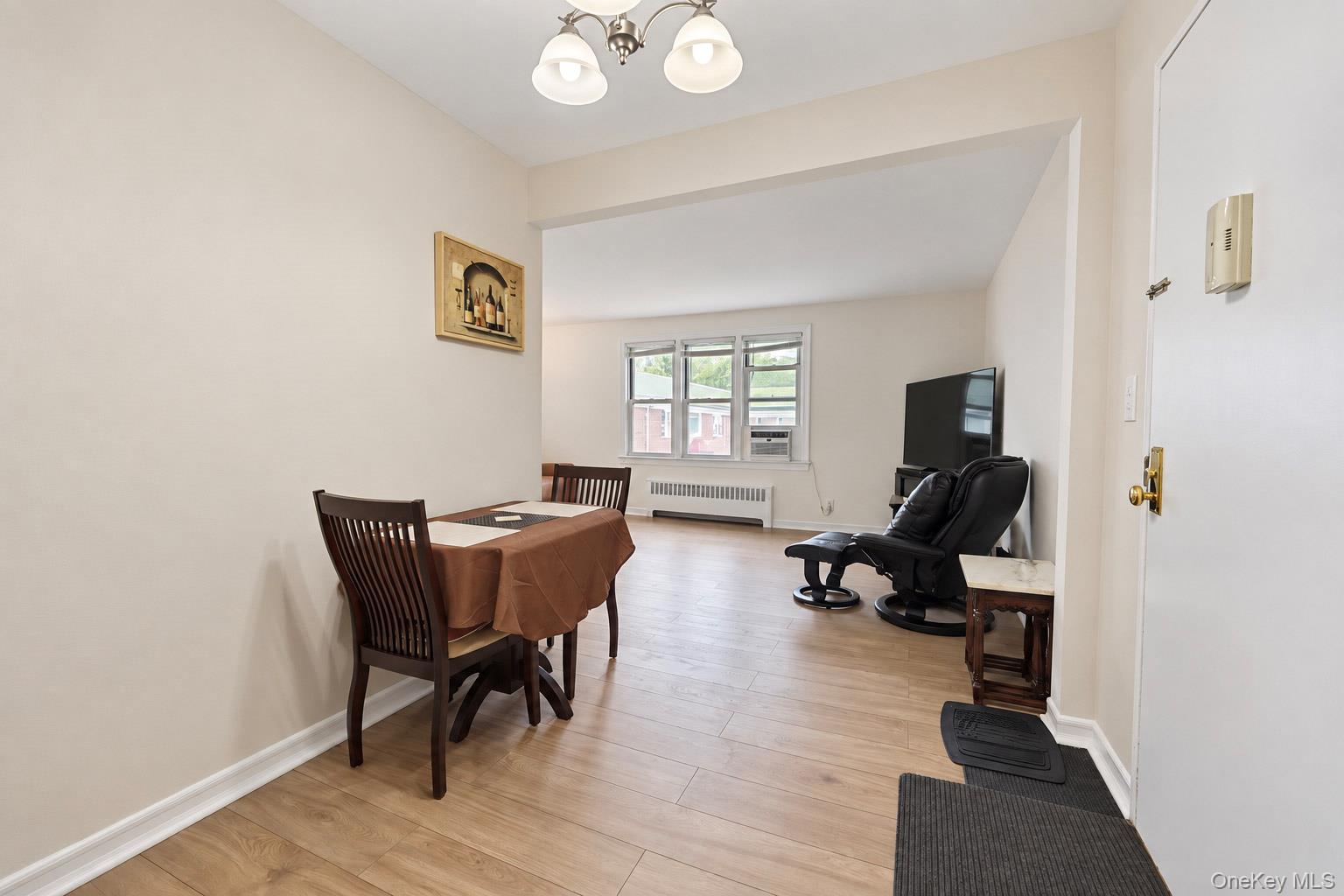 15 Winchester Avenue, Unit 2B photo 8