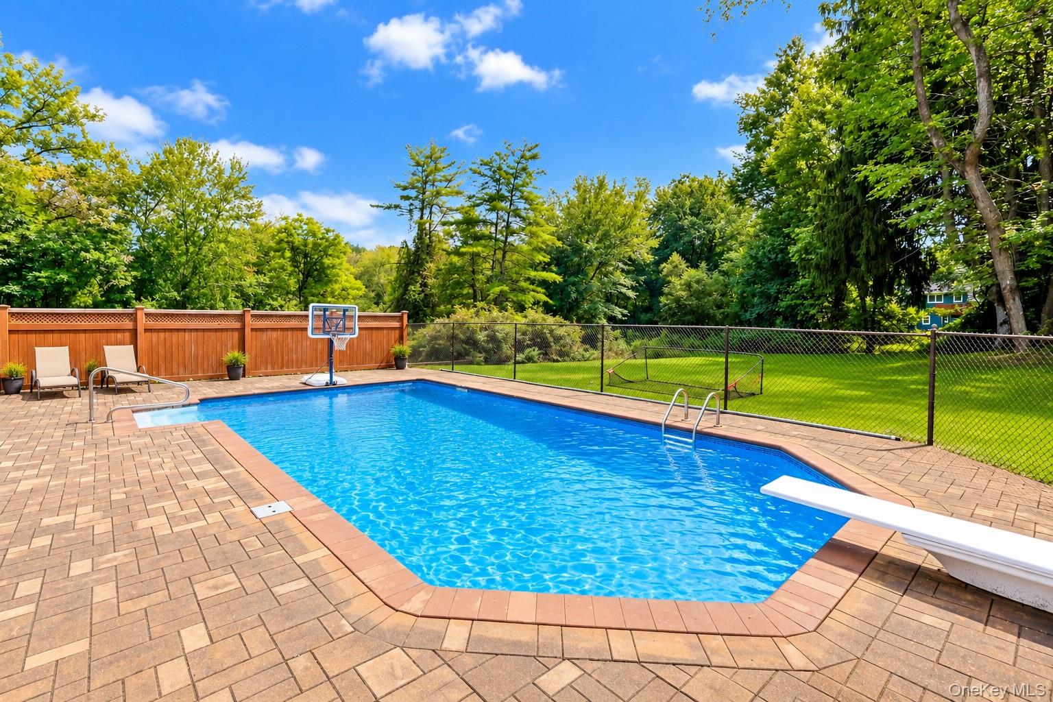 3 Five Oaks Lane – For Sale photo 37