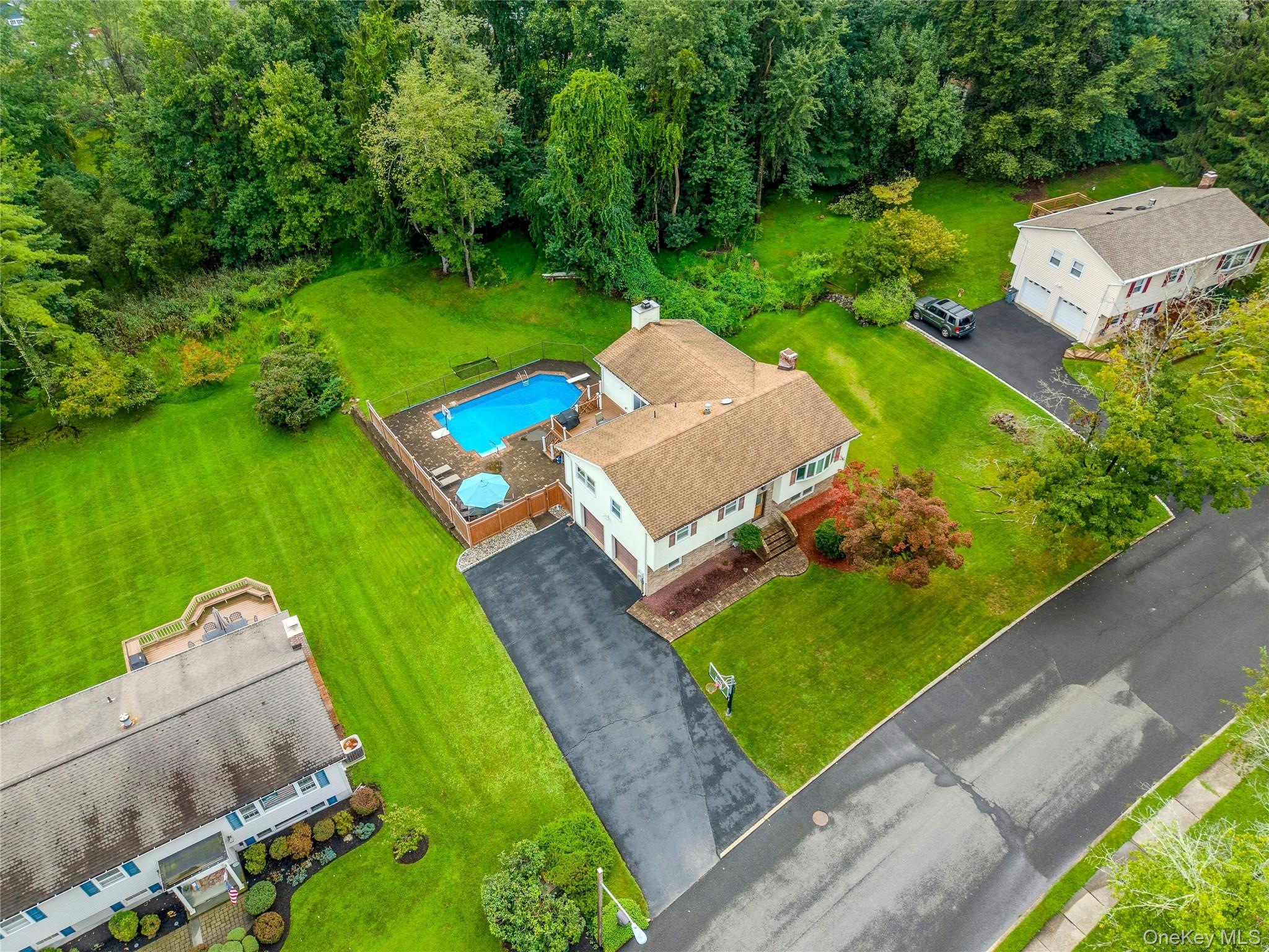 3 Five Oaks Lane – For Sale photo 39