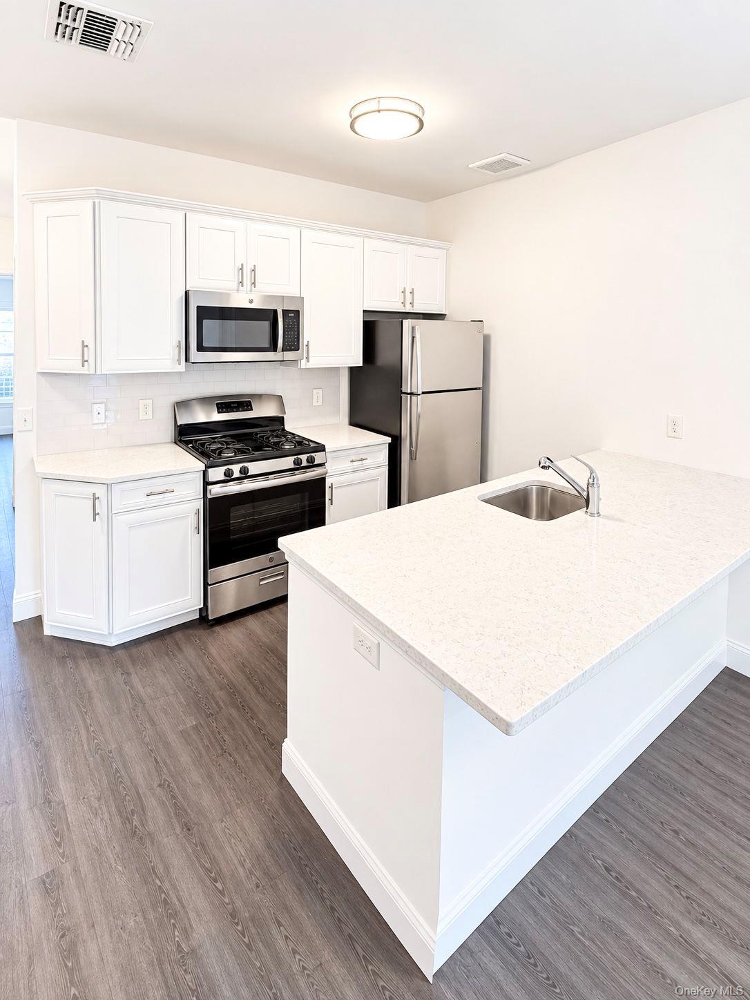 1046 New York Avenue, Unit 6 photo 4