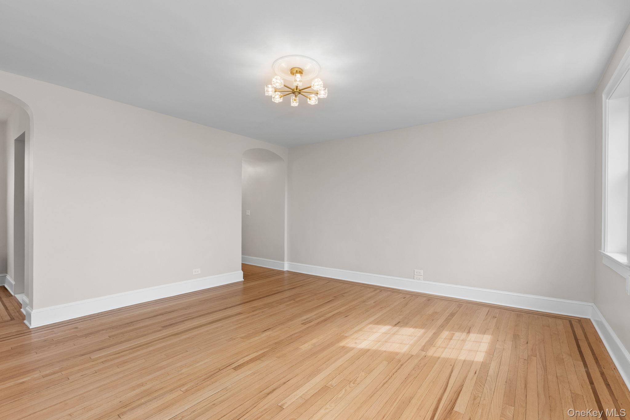 208 Centre Avenue, Unit 4-B photo 16