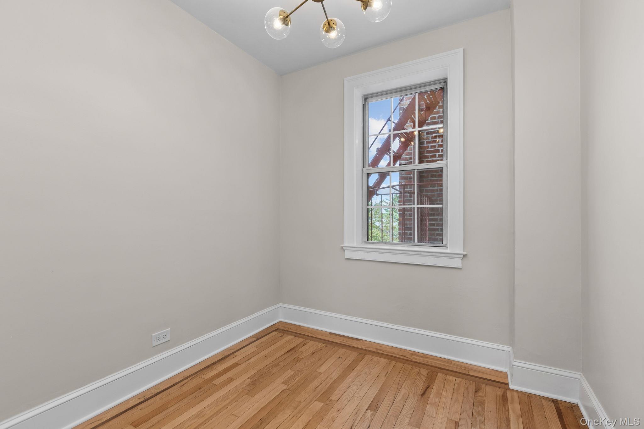 208 Centre Avenue, Unit 4-B photo 9