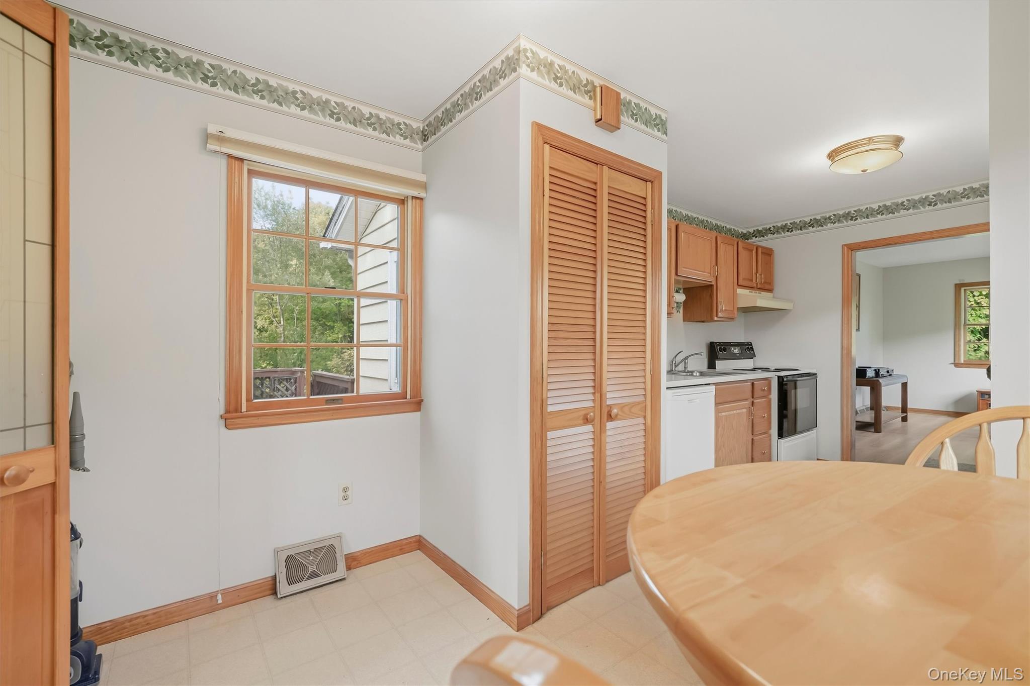 47 Orchard Lake Drive – For Sale photo 8