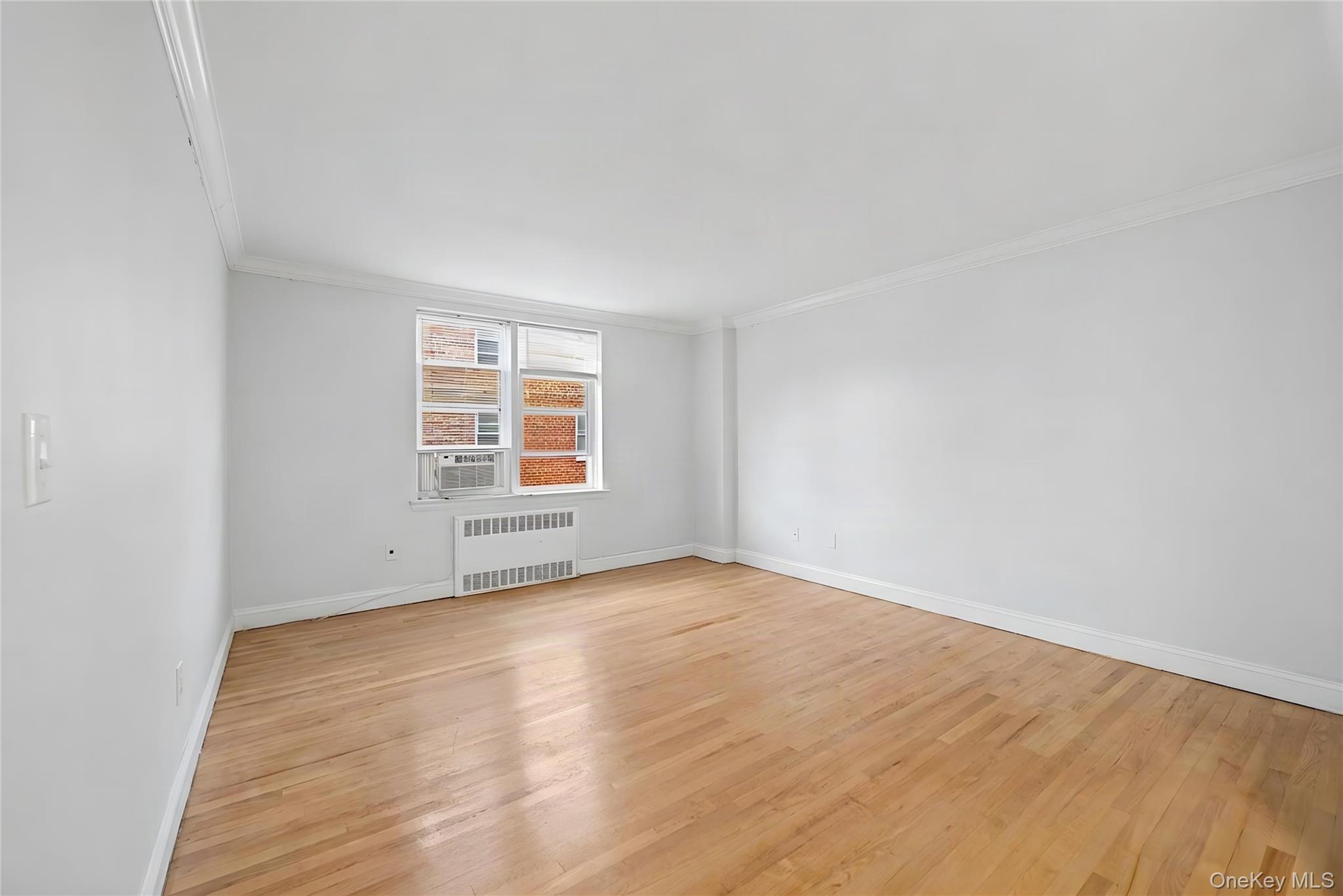 144-45 Sanford Avenue, Unit 5F photo 4