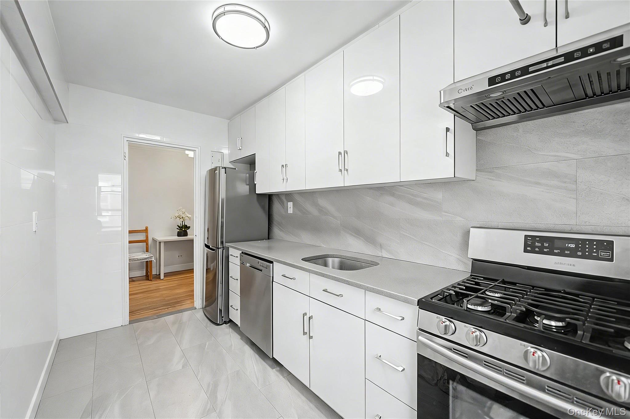 144-45 Sanford Avenue, Unit 5F photo 8