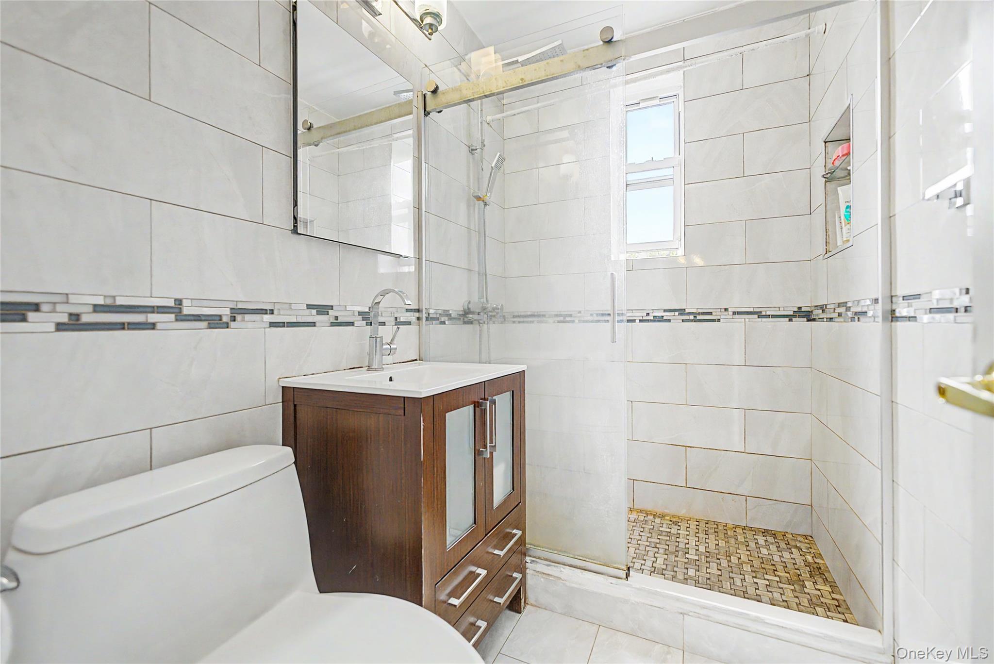144-45 Sanford Avenue, Unit 5F photo 16