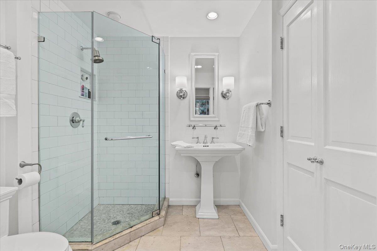 9 Oakwood Avenue – For Sale photo 21