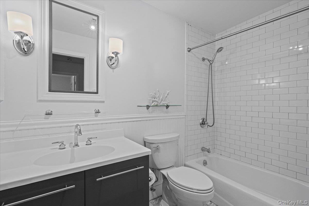 9 Oakwood Avenue – For Sale photo 24