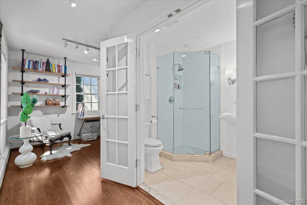 9 Oakwood Avenue – For Sale photo 20