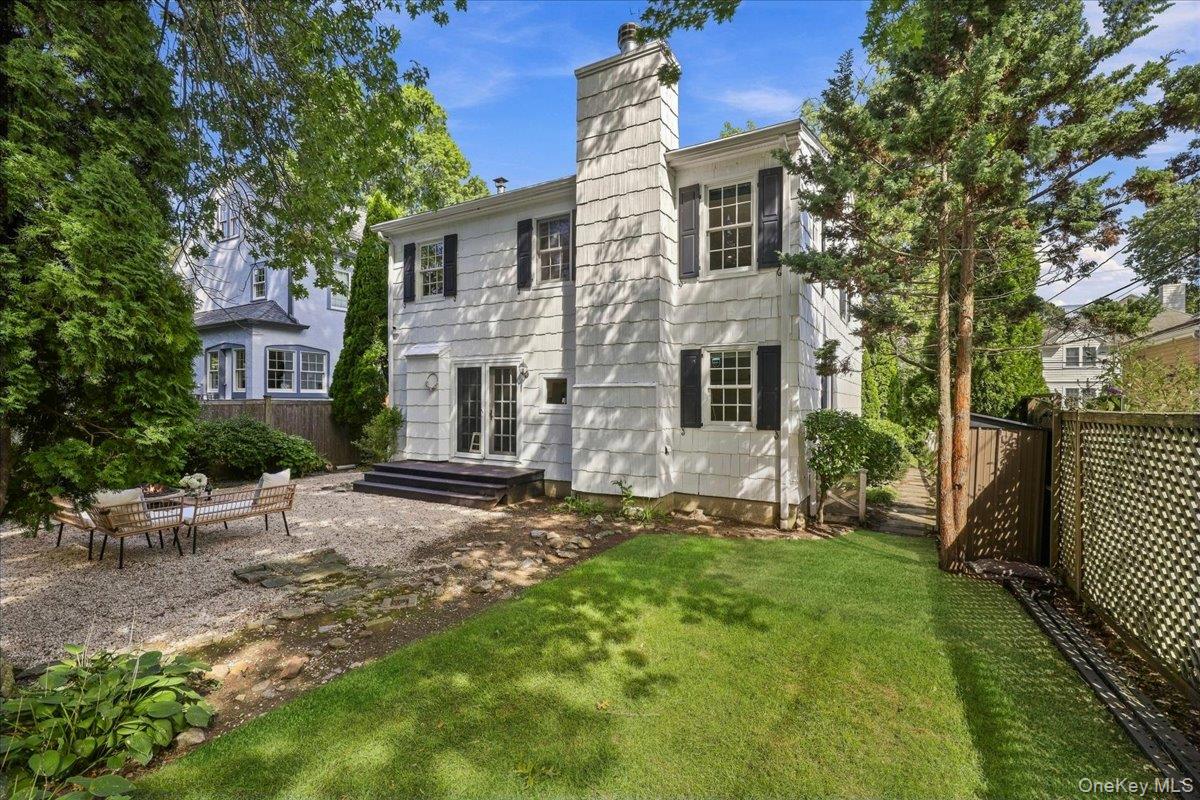 9 Oakwood Avenue – For Sale photo 4