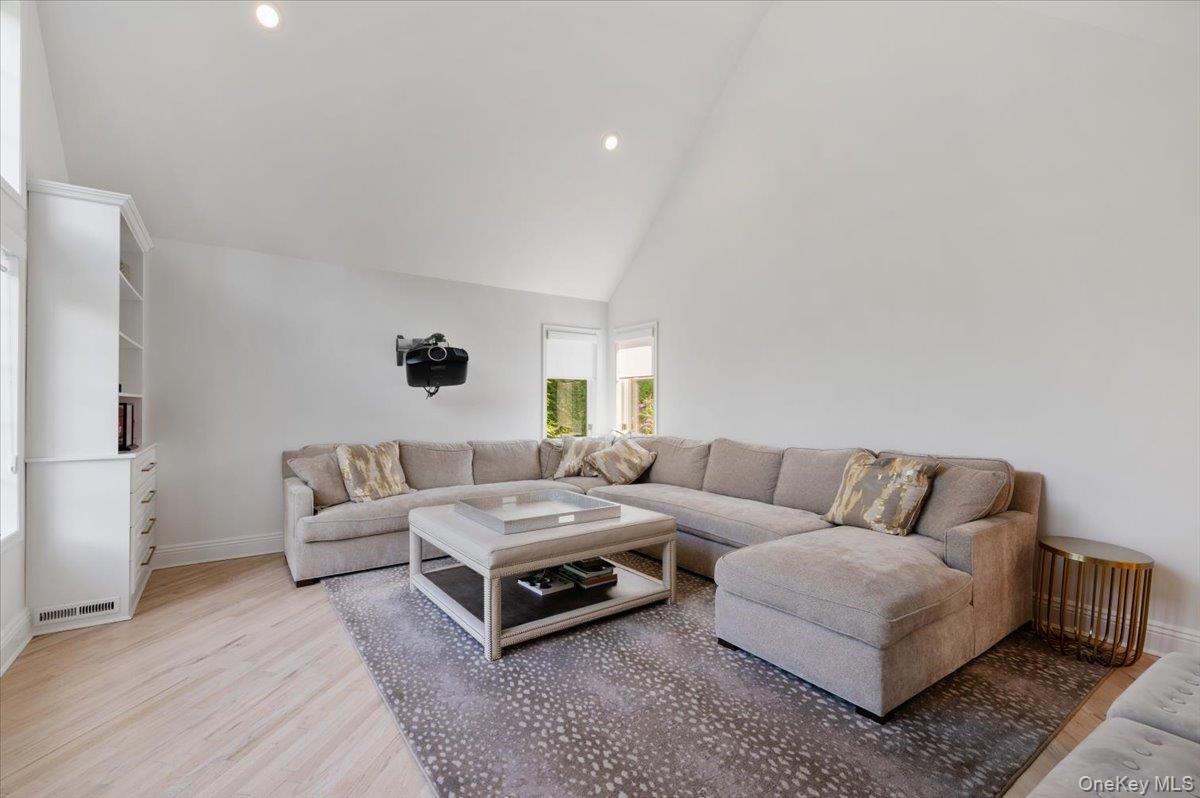 5 Landing Court – For Sale photo 5