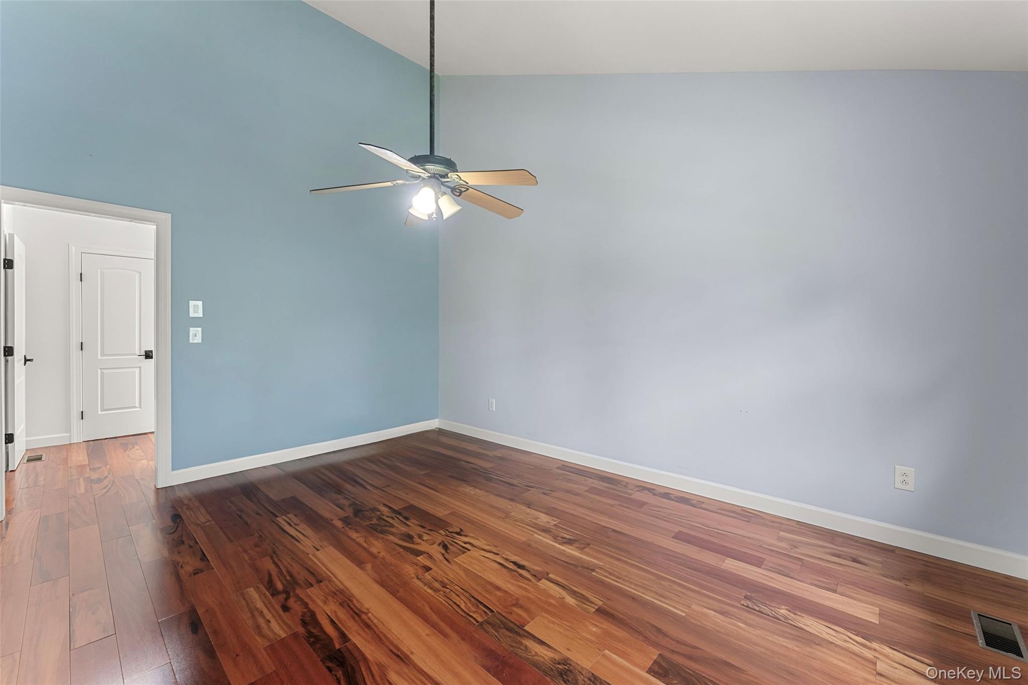 160 N Route 303, Unit 4 photo 18
