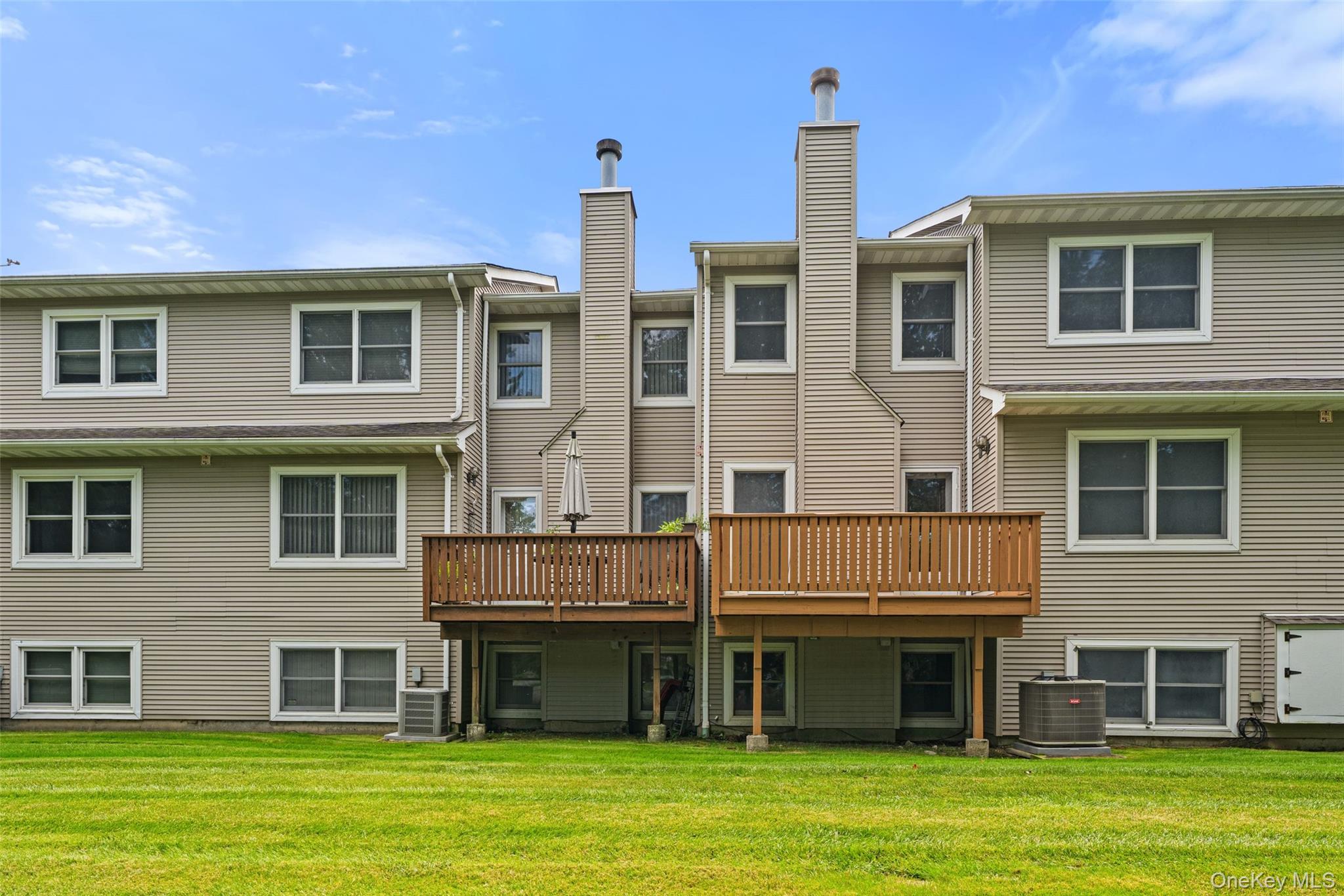 160 N Route 303, Unit 4 photo 34