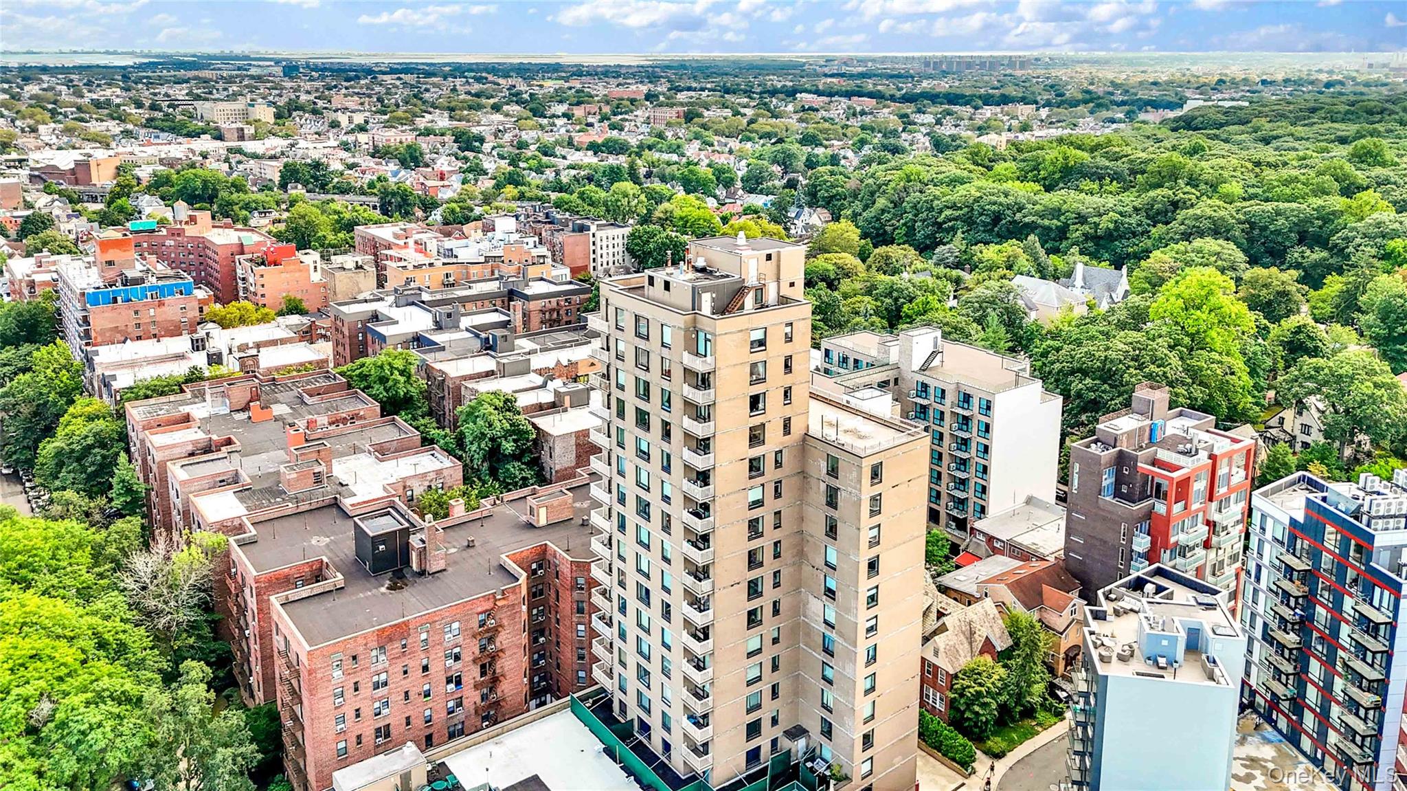 11624 Grosvenor Lane, Unit 15A photo 34