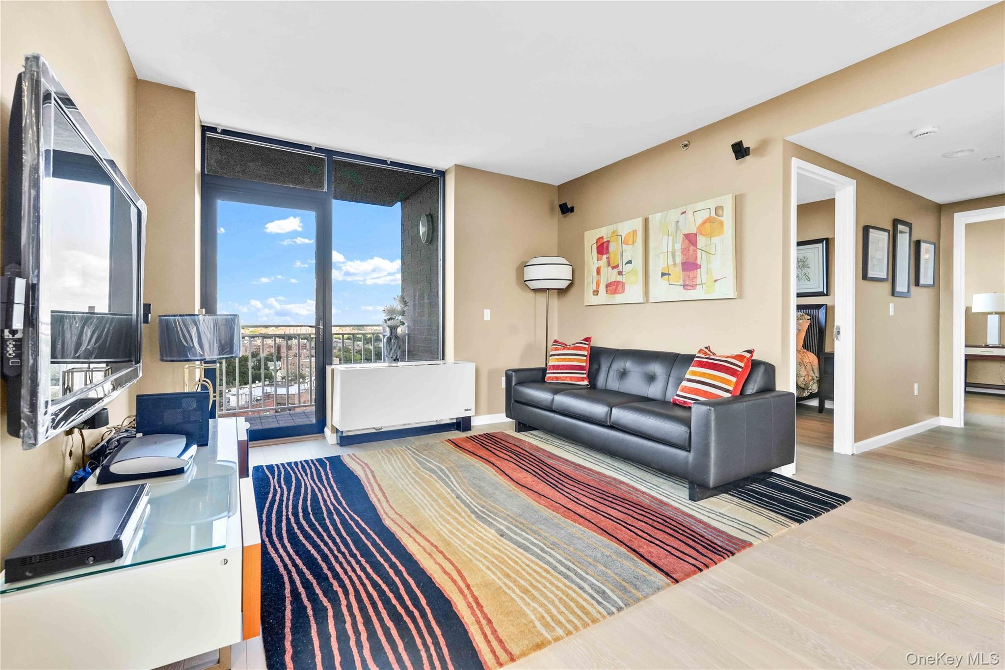 11624 Grosvenor Lane, Unit 15A photo 10