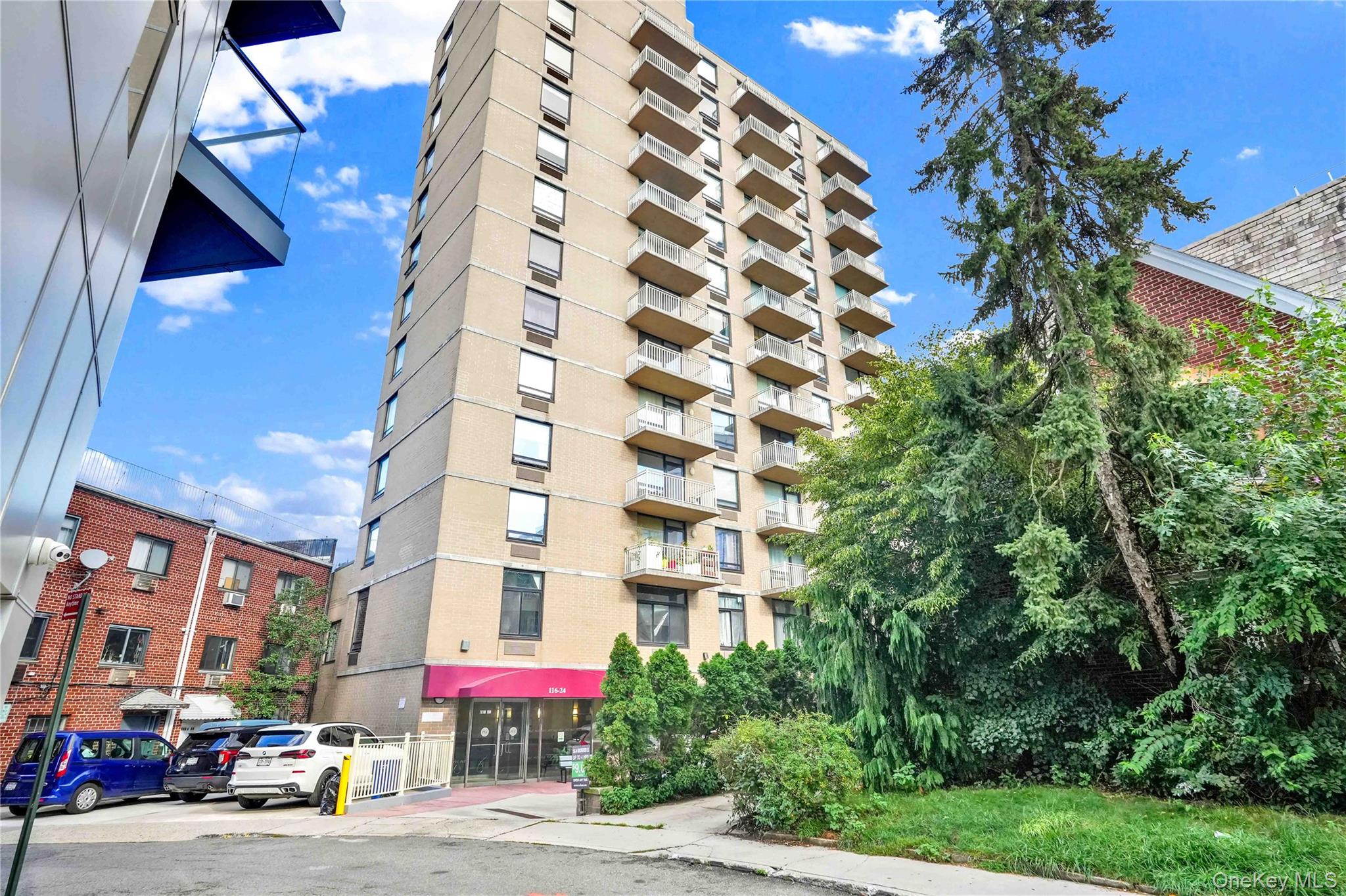 11624 Grosvenor Lane, Unit 15A photo 37