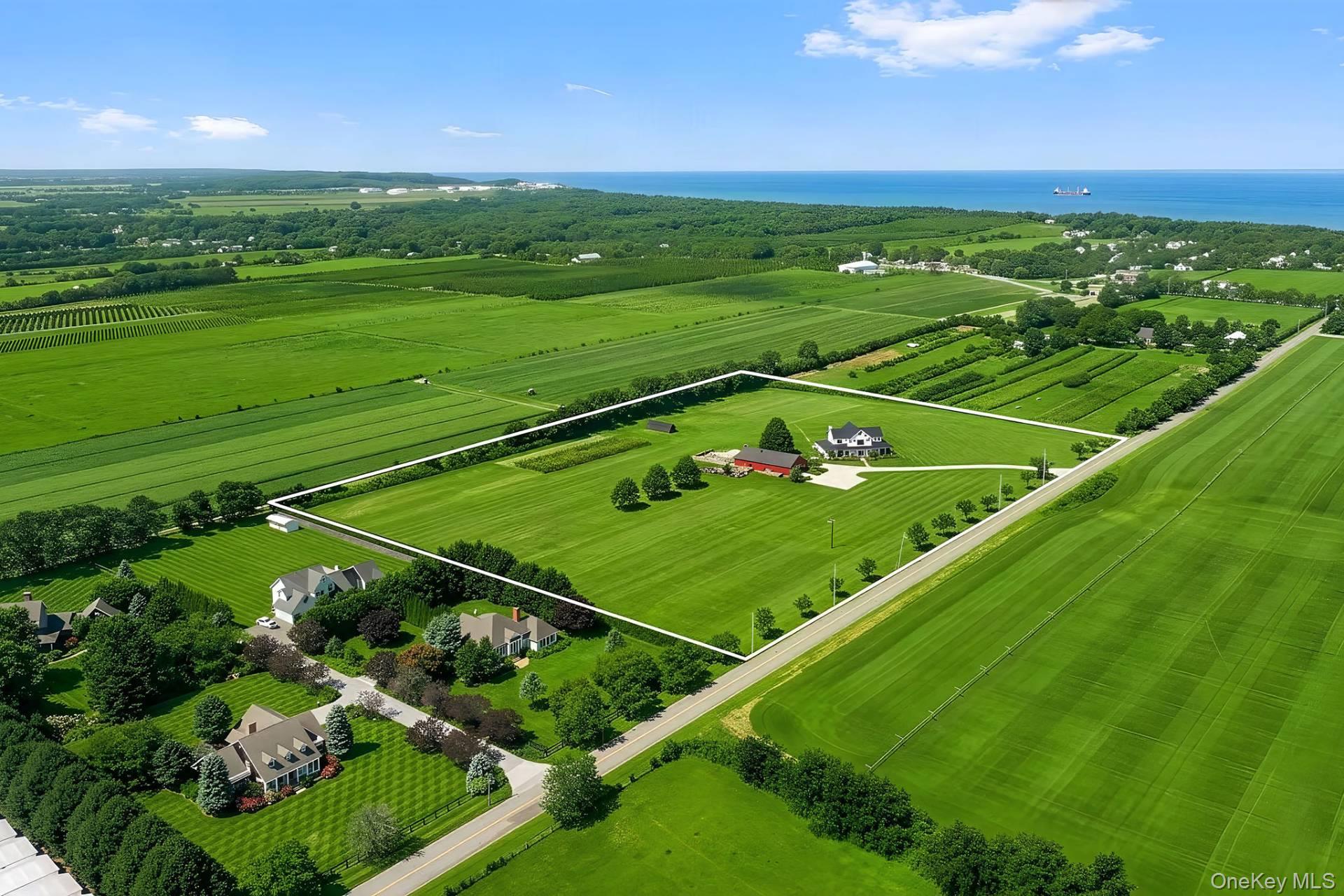 799 Manor Lane – For Sale