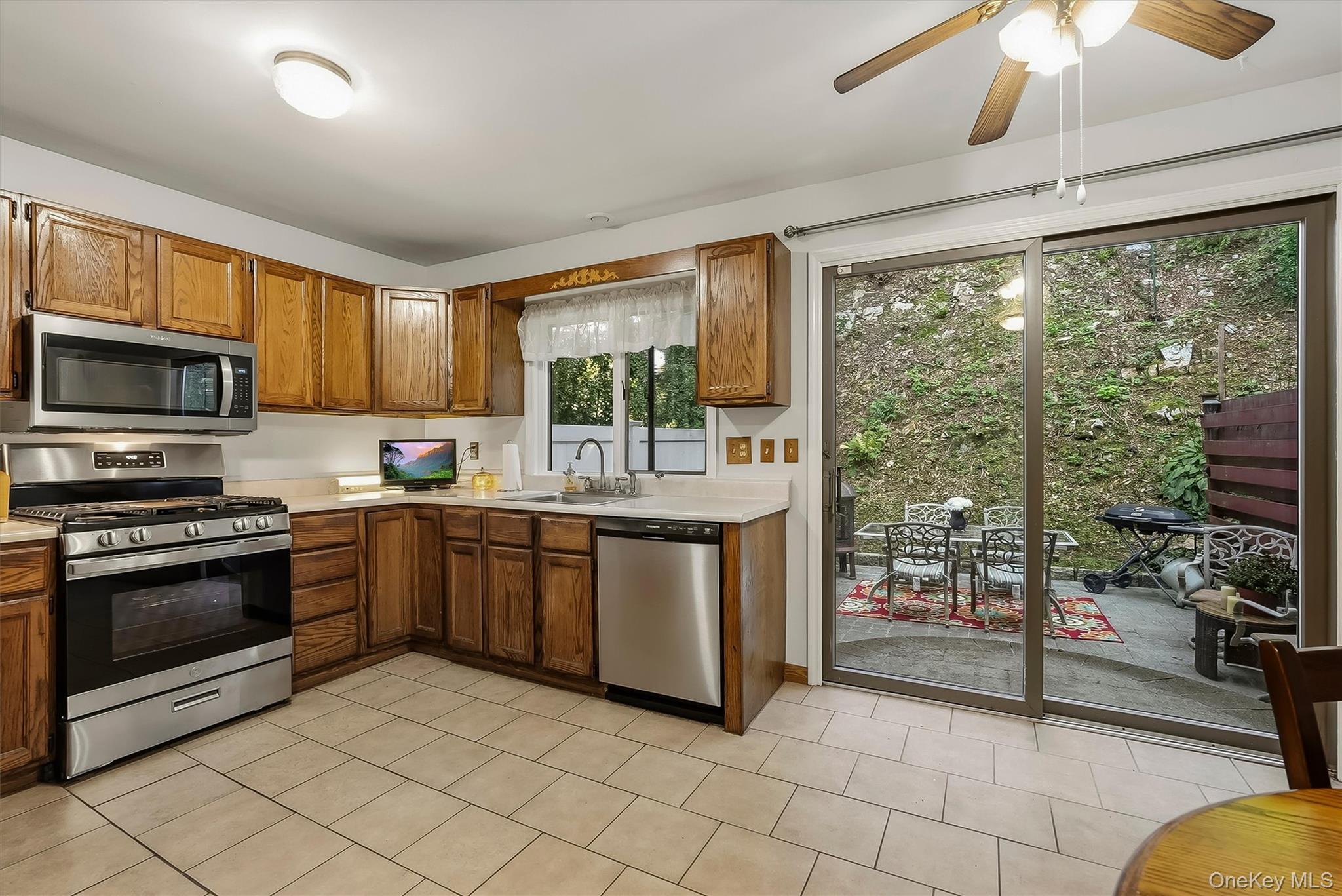17 Pemart Avenue – For Sale photo 11