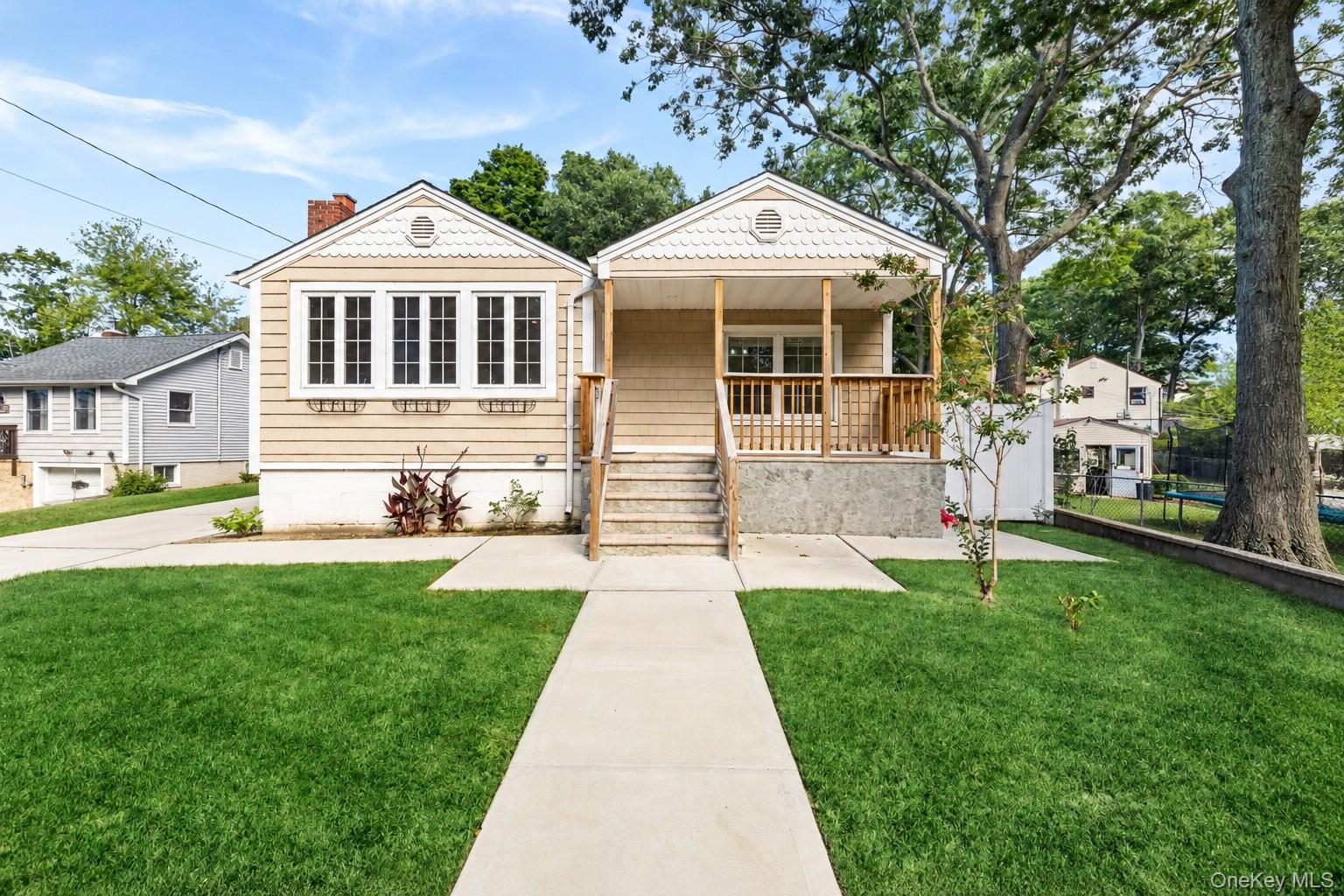 271 Adirondack Drive – For Rent