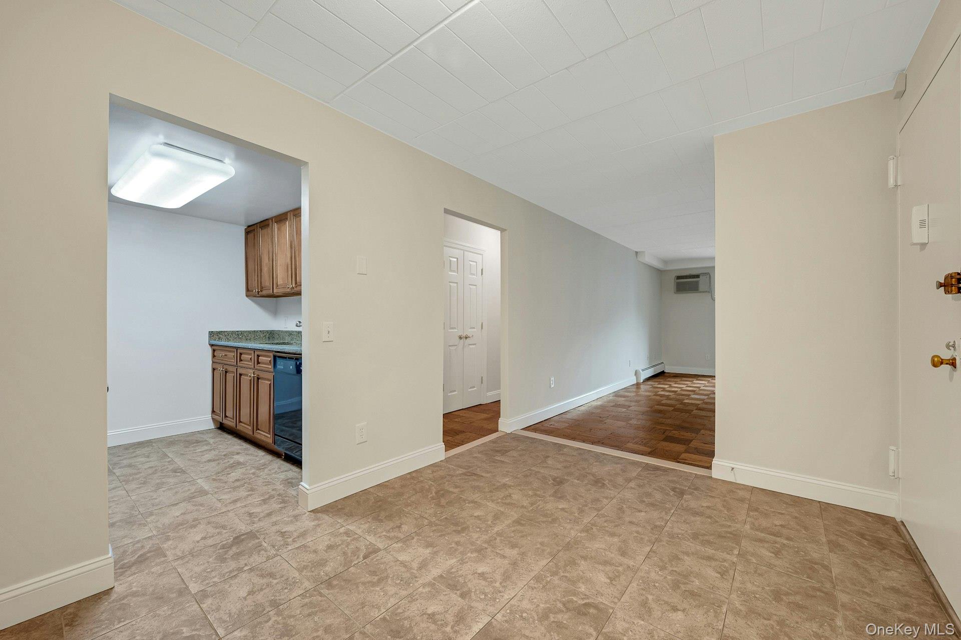2 Park Avenue, Unit 2C photo 4