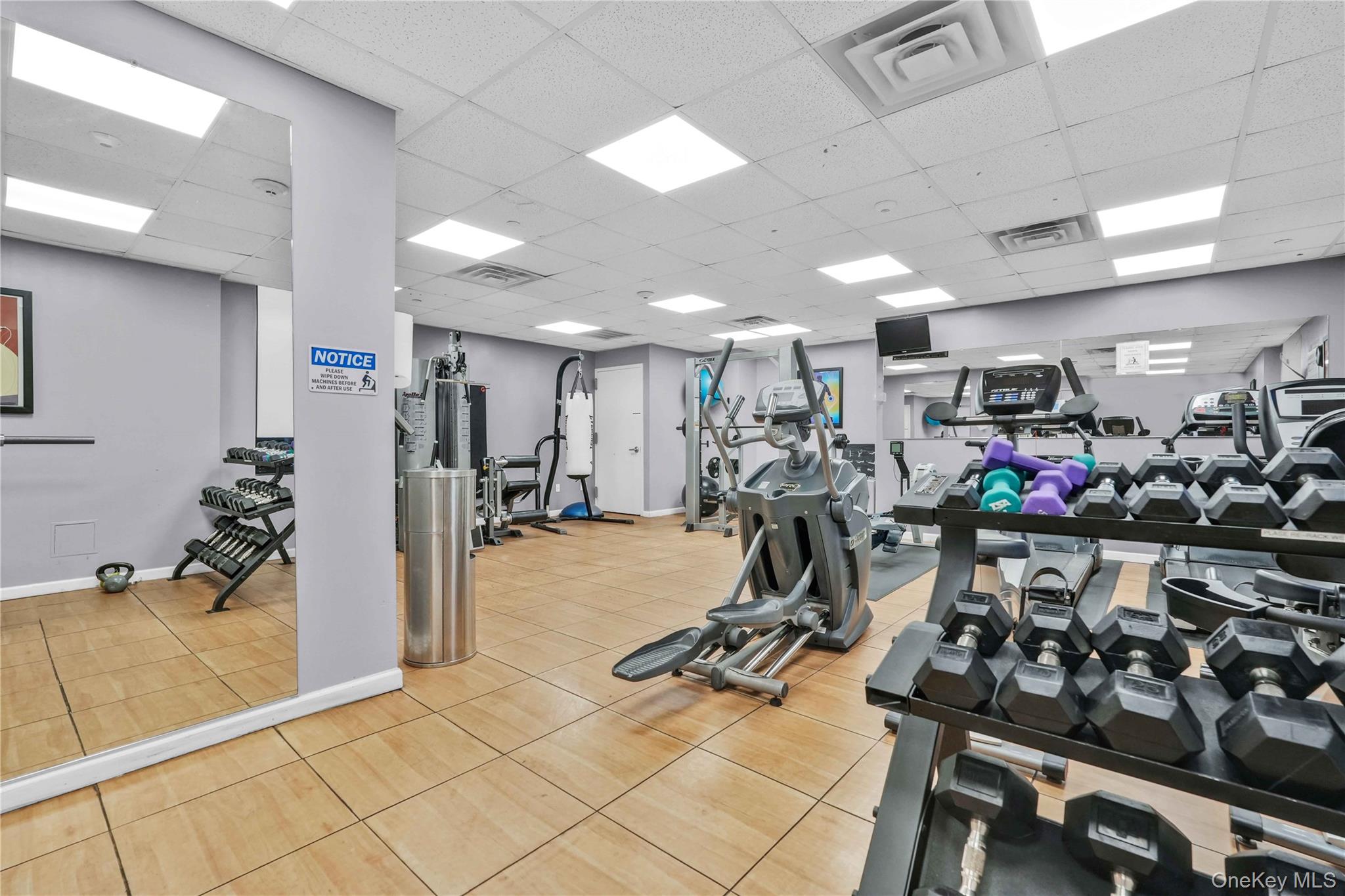 11624 Grosvenor Lane, Unit 15B photo 26