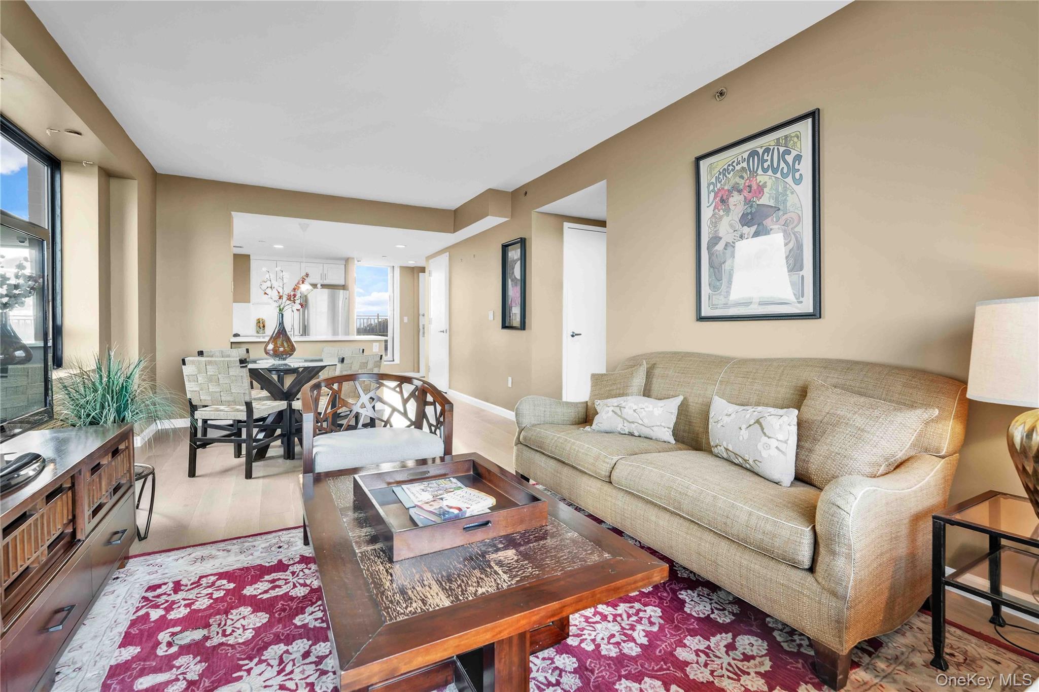 11624 Grosvenor Lane, Unit 15B photo 12