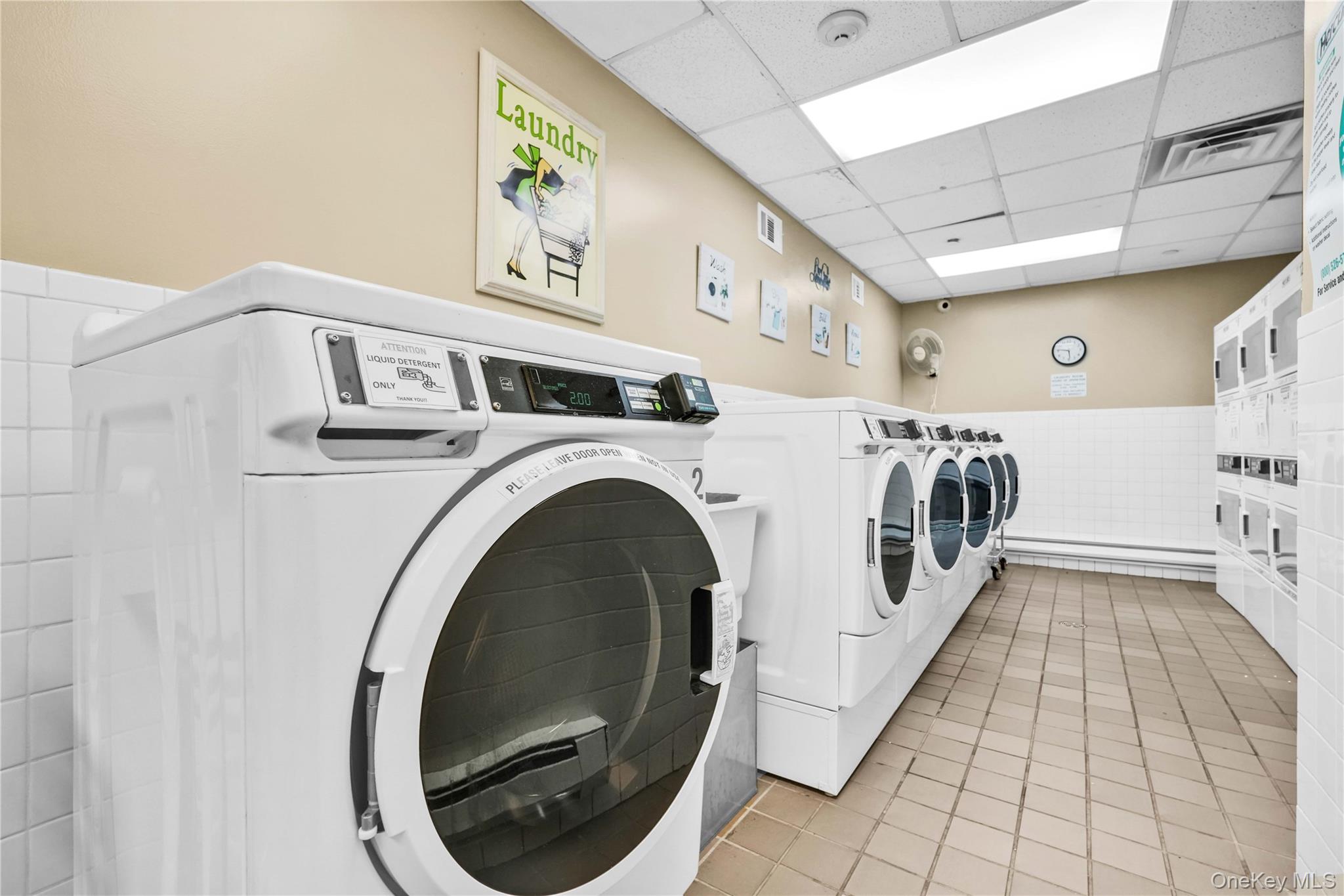 11624 Grosvenor Lane, Unit 15B photo 29