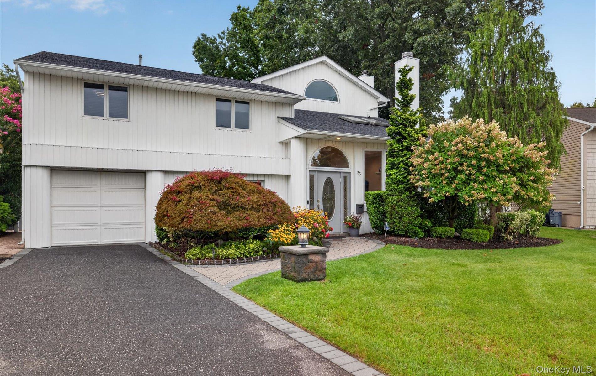 33 Phipps Lane – For Sale photo 2