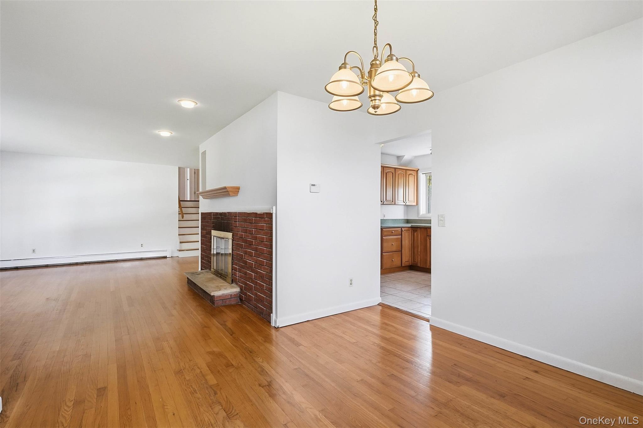 19 Miron Drive – For Sale photo 7