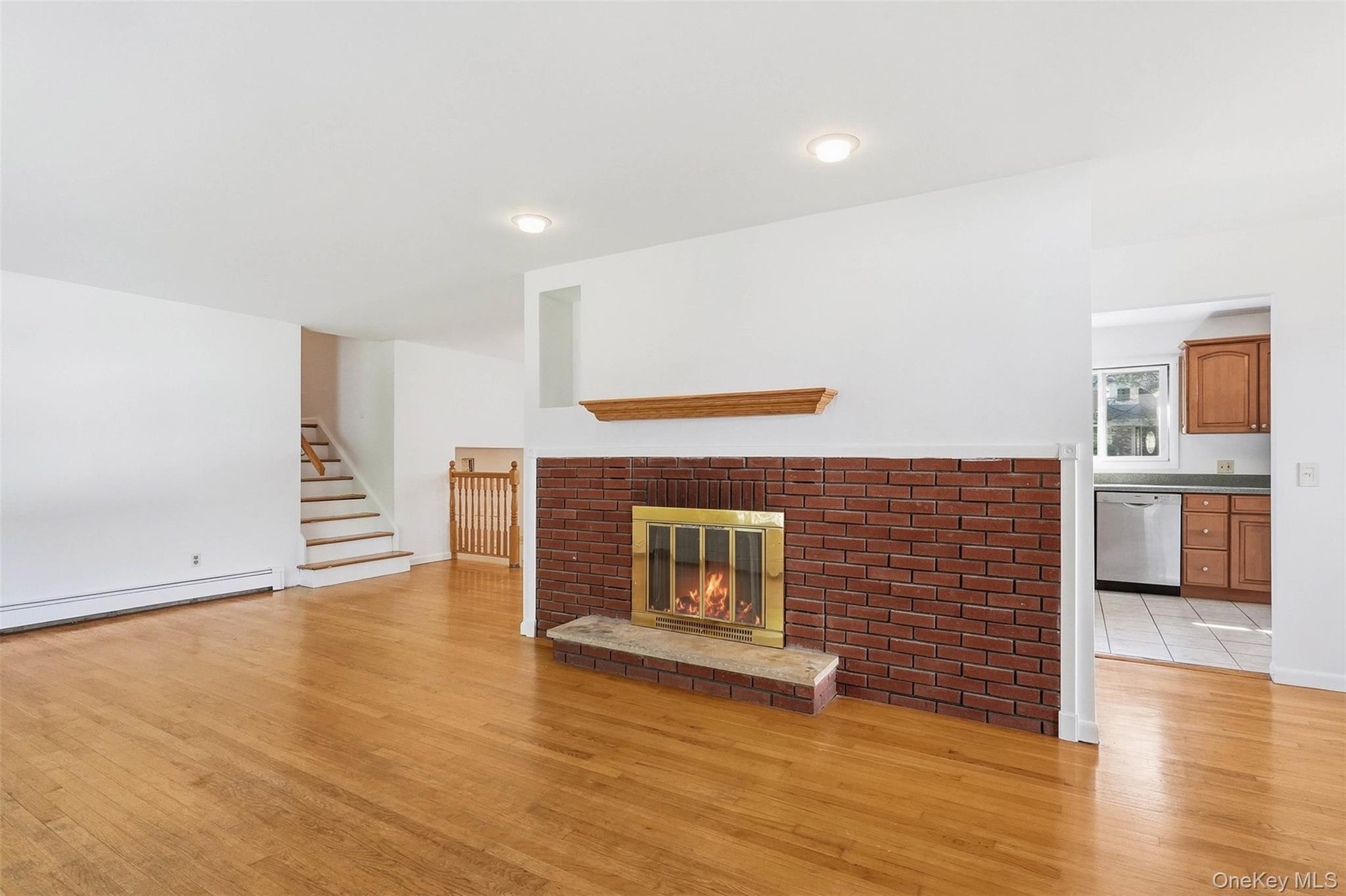 19 Miron Drive – For Sale photo 6