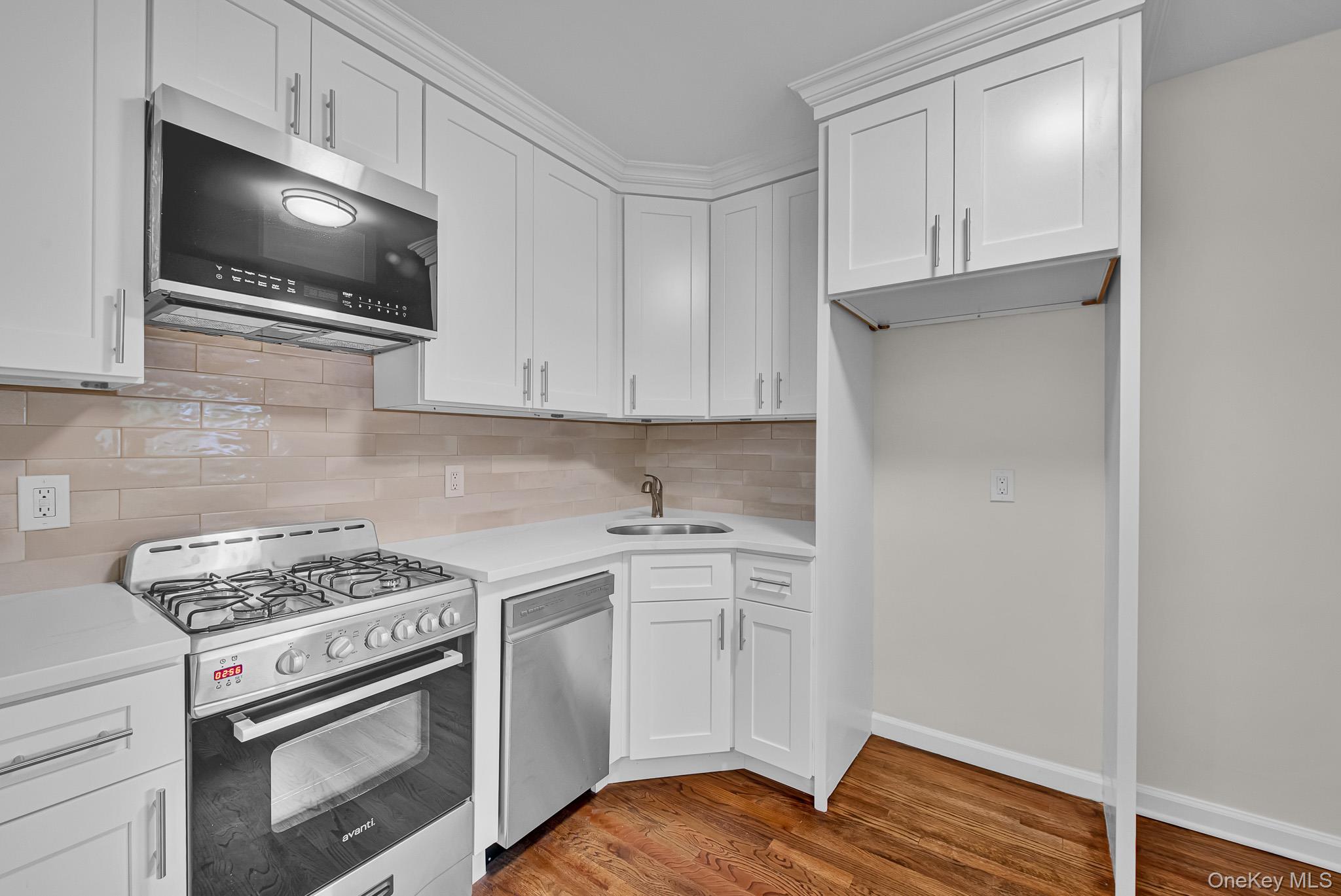 112 E 45th Street – For Sale photo 9